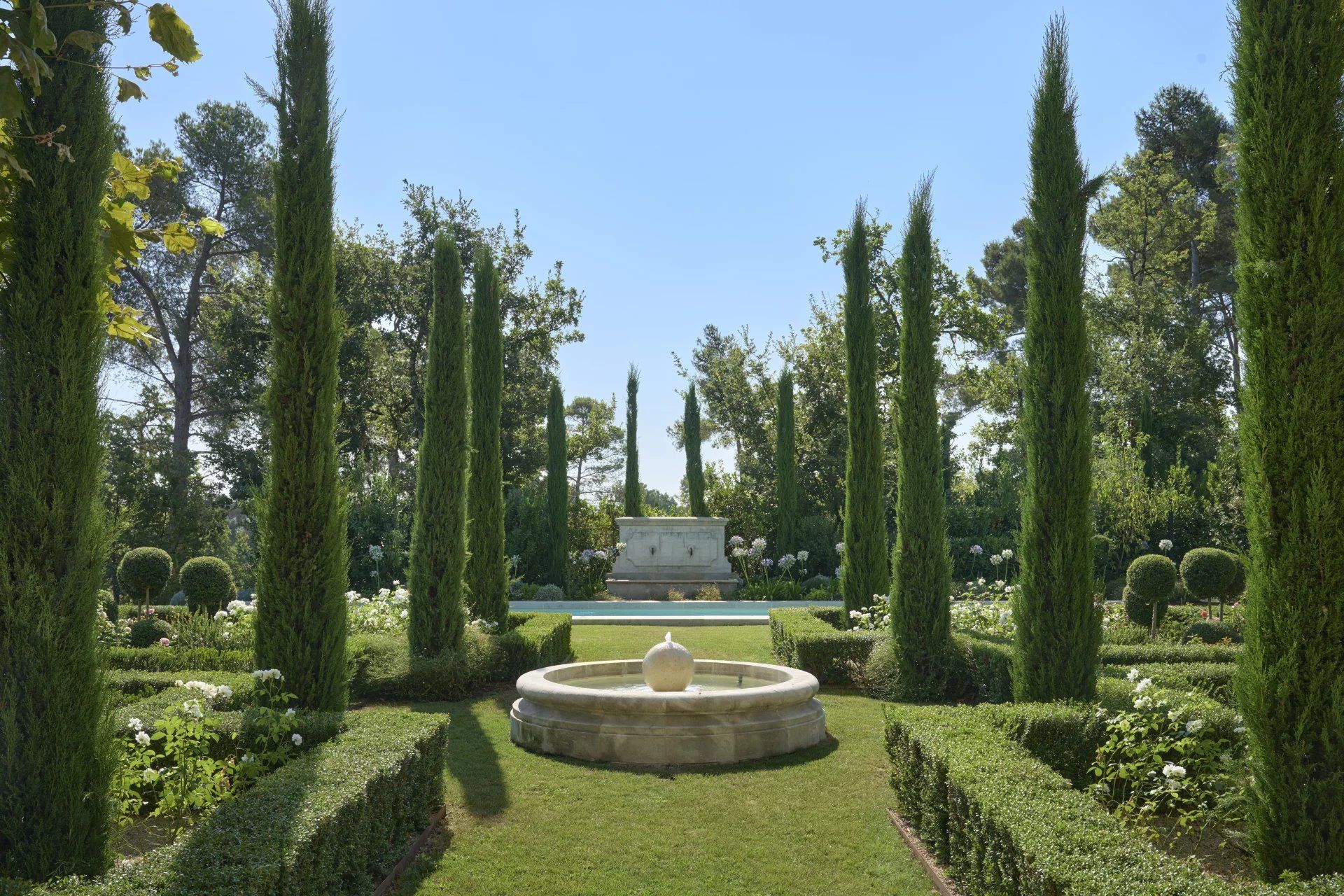 Vente Villa Tourrettes 15 Pièces 1350 m²