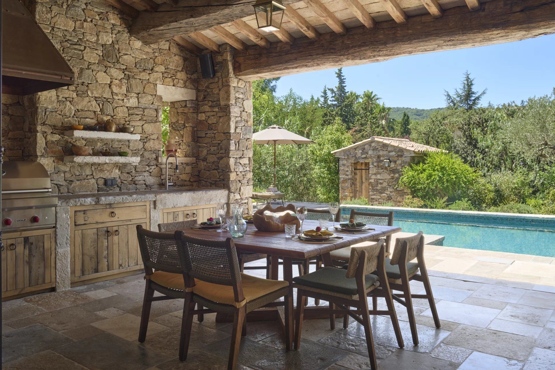 villa 6 Rooms for sale on Saint-Tropez (83990)