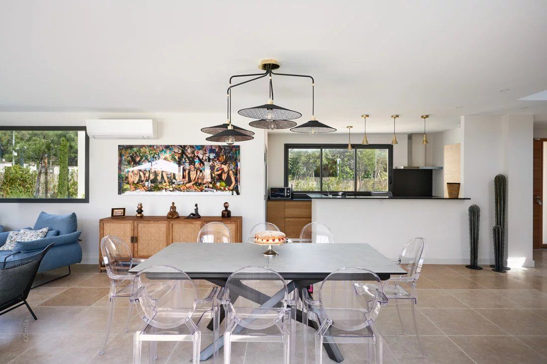 villa 6 Rooms for seasonal rent on Saint-Tropez (83990)