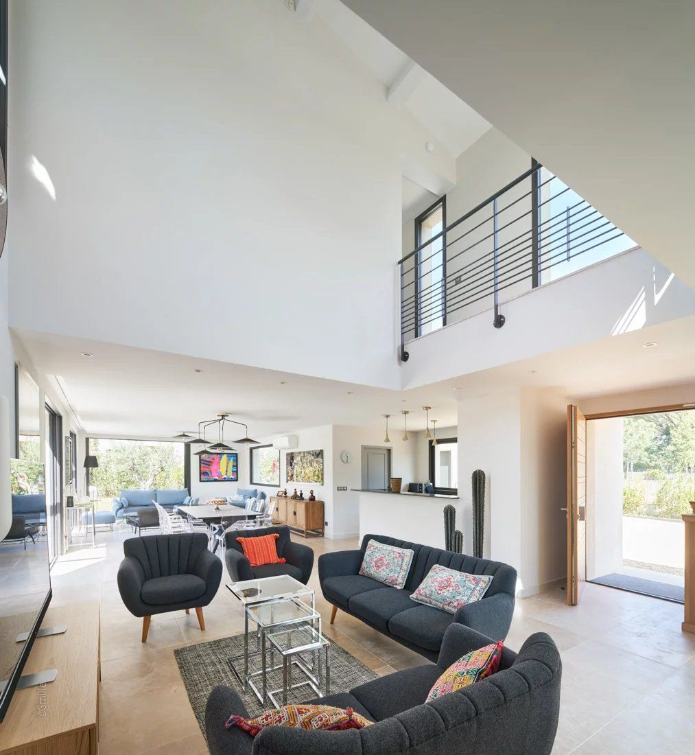 villa 6 Rooms for seasonal rent on Saint-Tropez (83990)