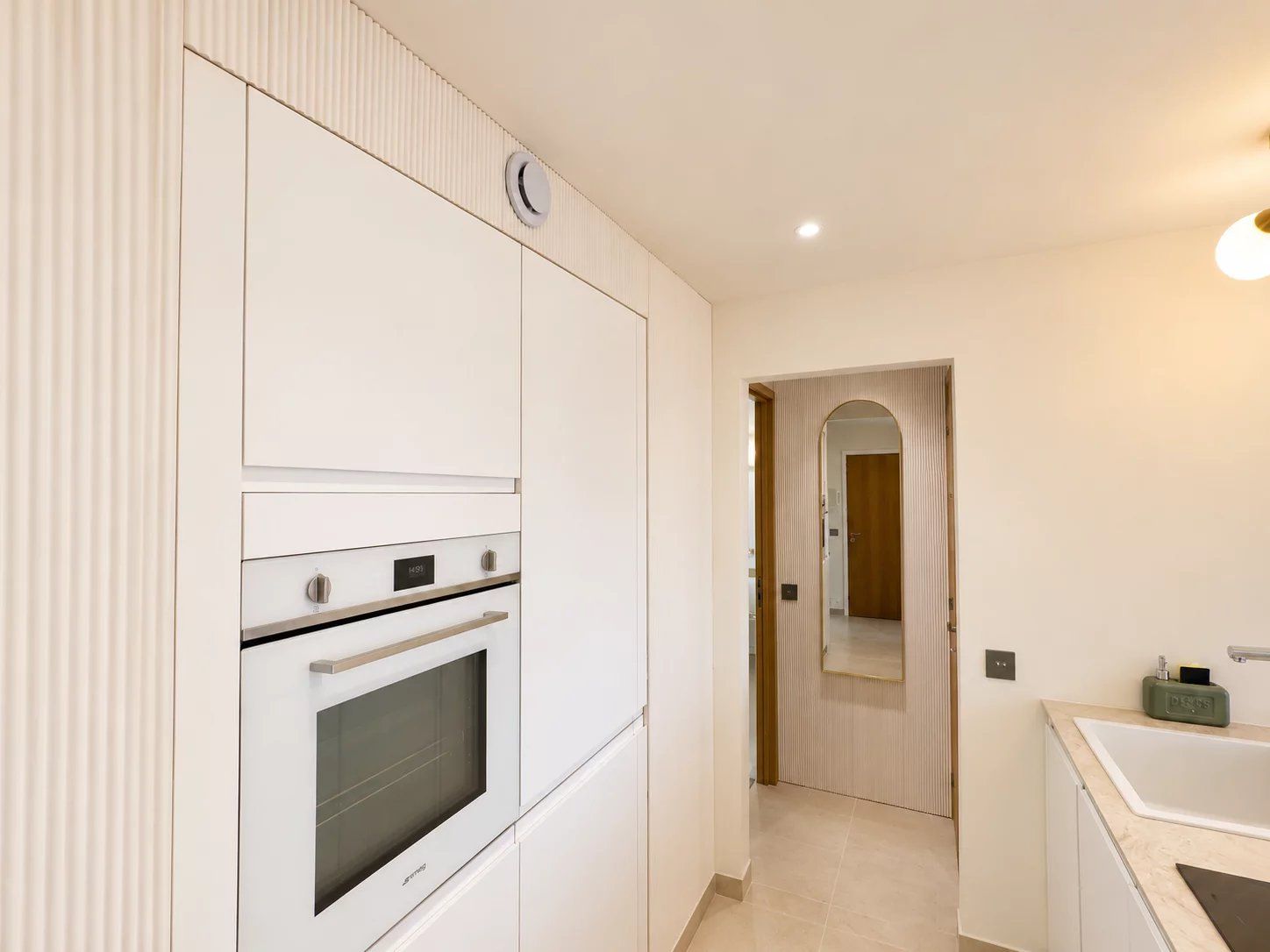 apartment 4 Rooms for sale on Saint-Tropez (83990)
