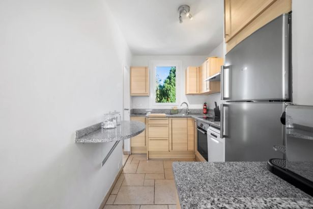 Sale Apartment Saint-Tropez 4&nbsp;Rooms 72.09&nbsp;m²