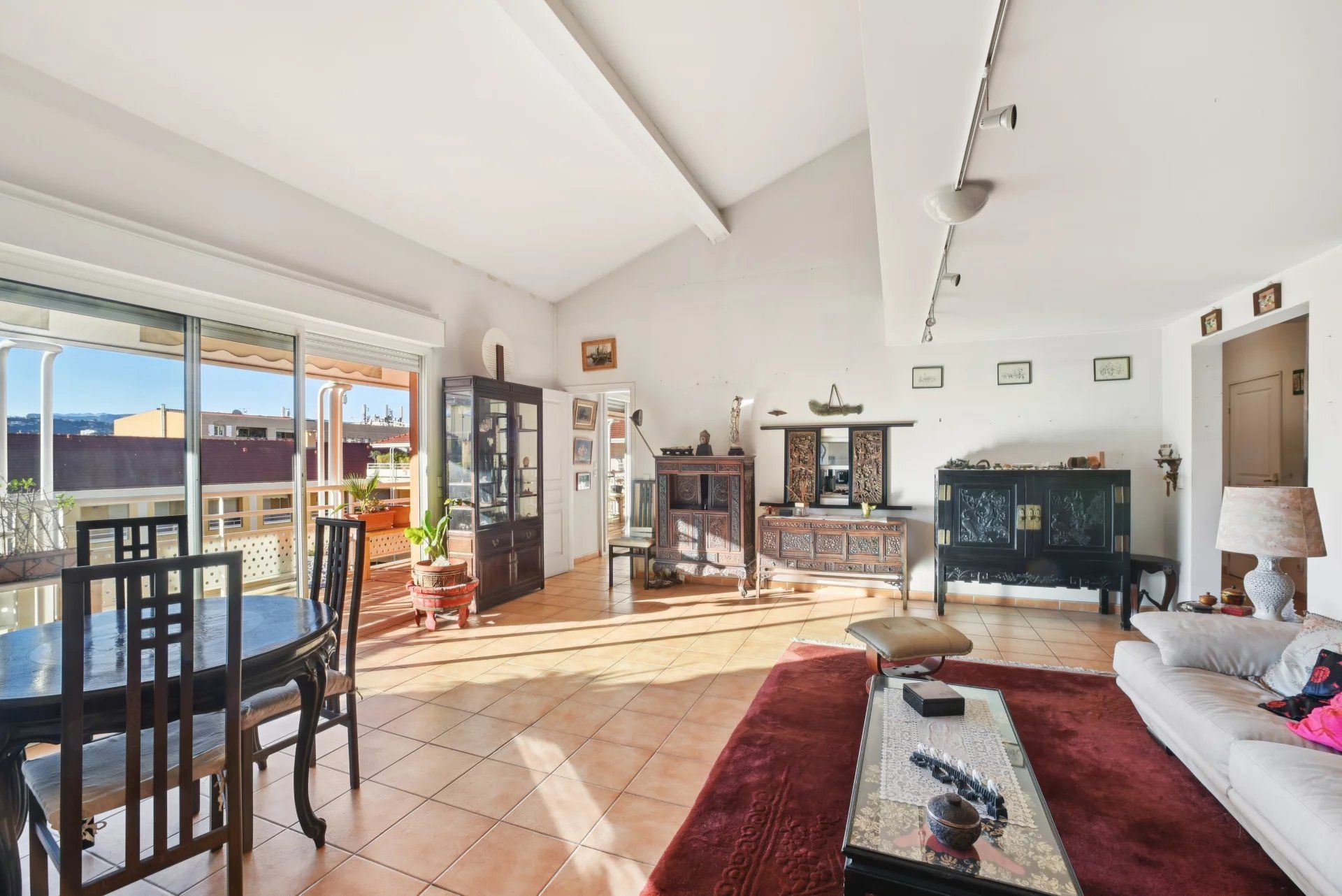 apartment 5 Rooms for sale on Nice (06300)