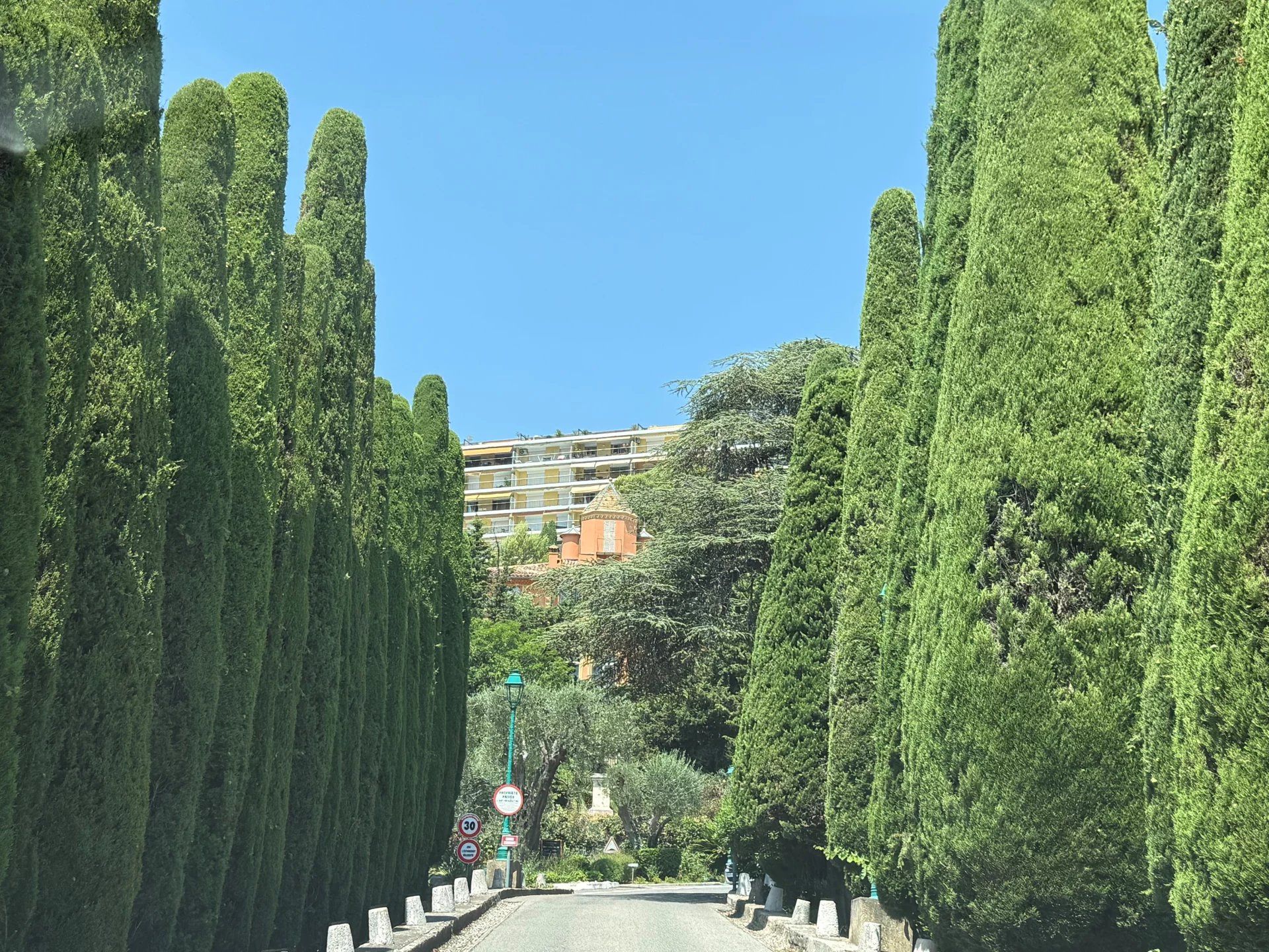 apartment 4 Rooms for sale on Nice (06200)