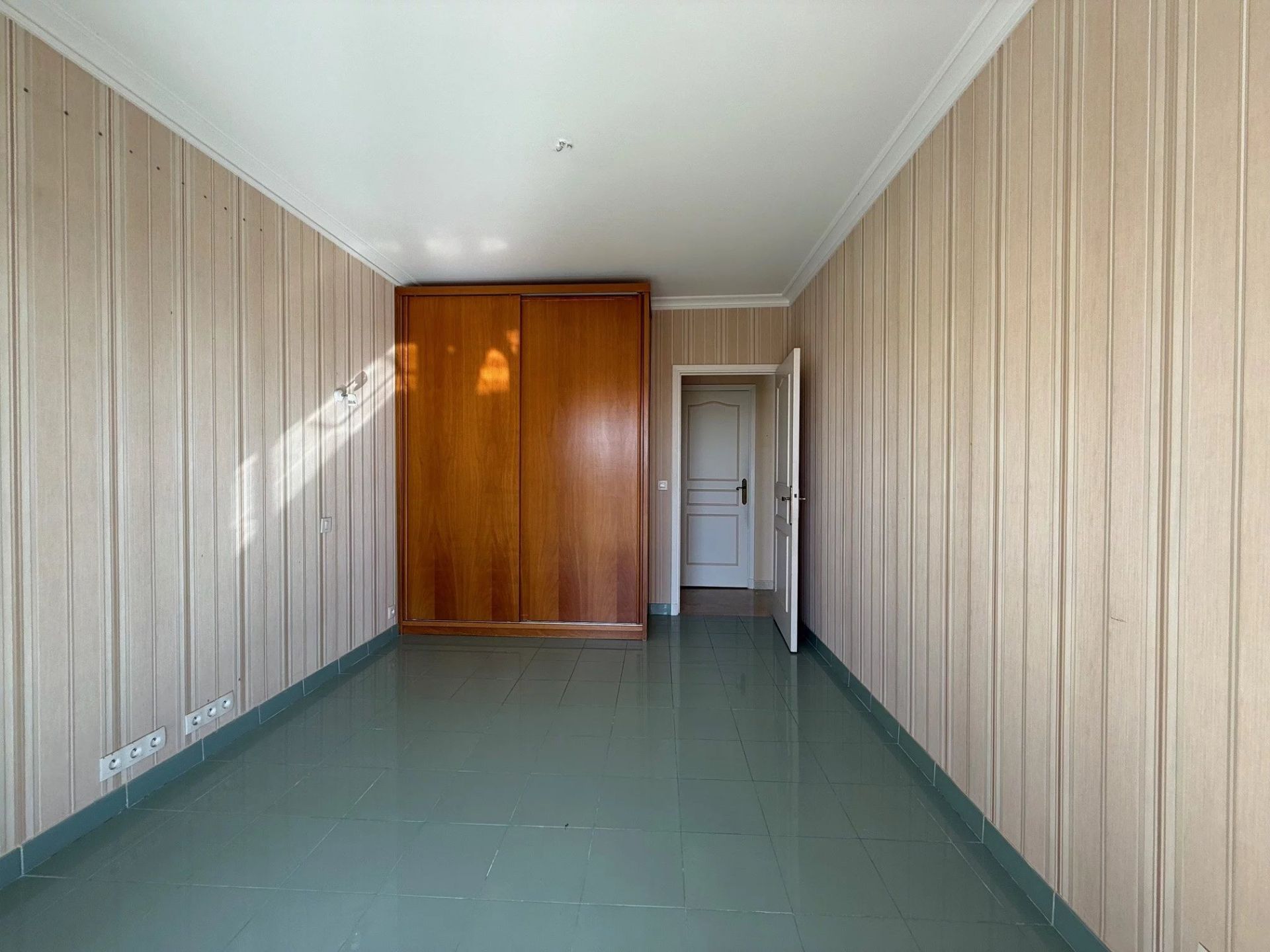 apartment 4 Rooms for sale on Nice (06200)