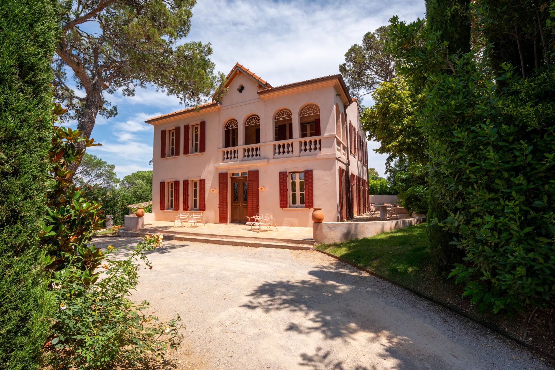 villa 6 Pièces en vente sur Saint-Tropez (83990)