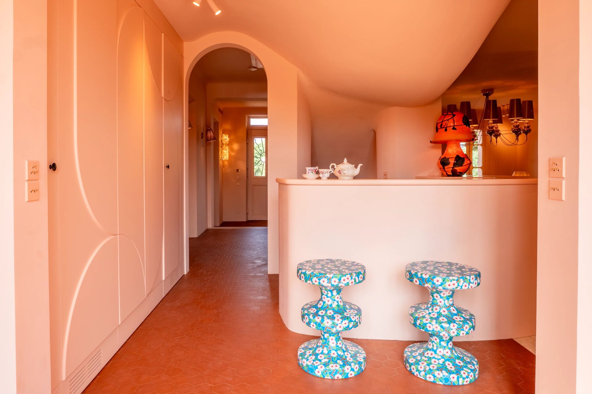 villa 6 Rooms for sale on Saint-Tropez (83990)