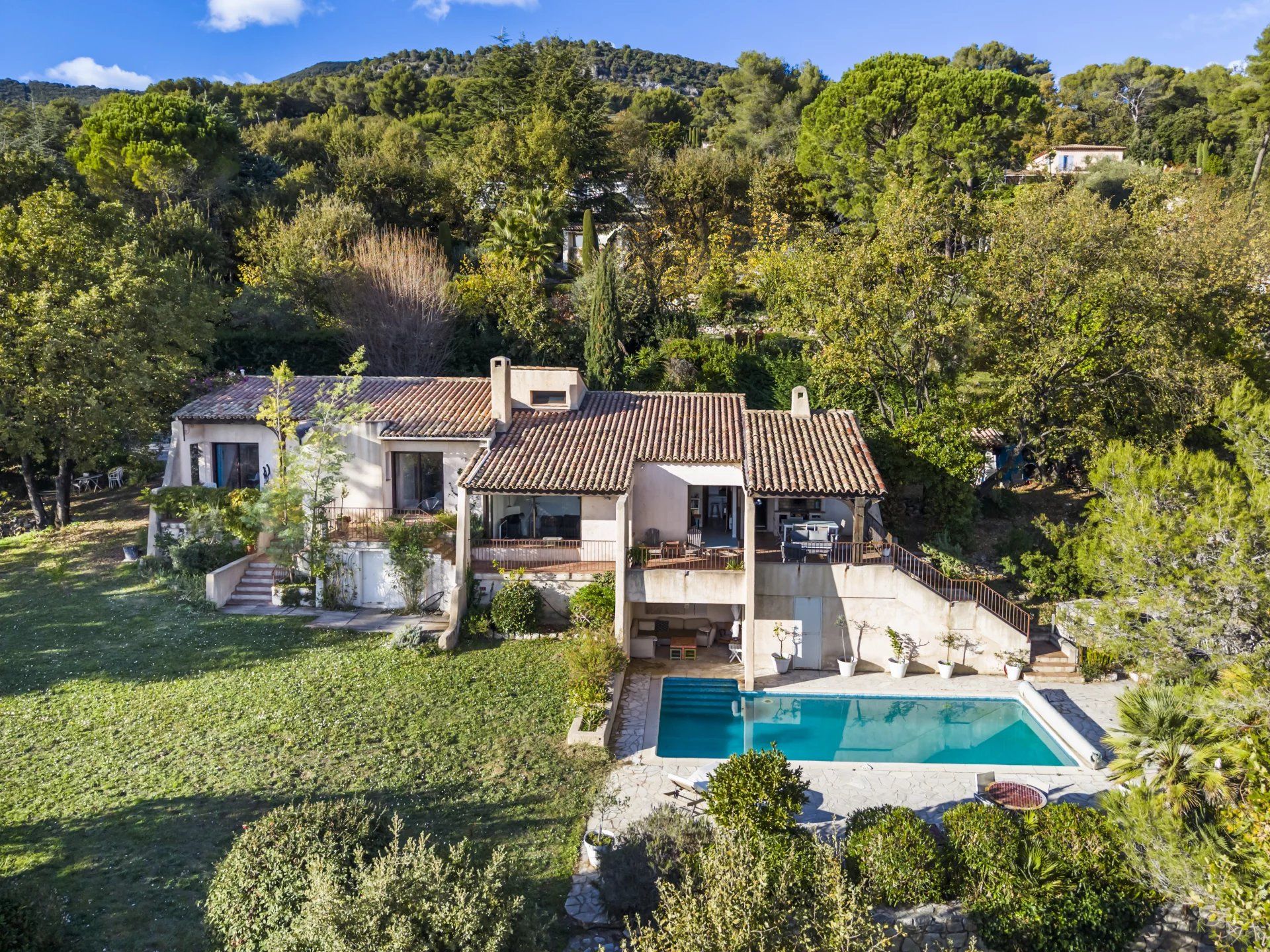 Sale Villa Tourrettes-sur-Loup 5 Rooms 134 m²