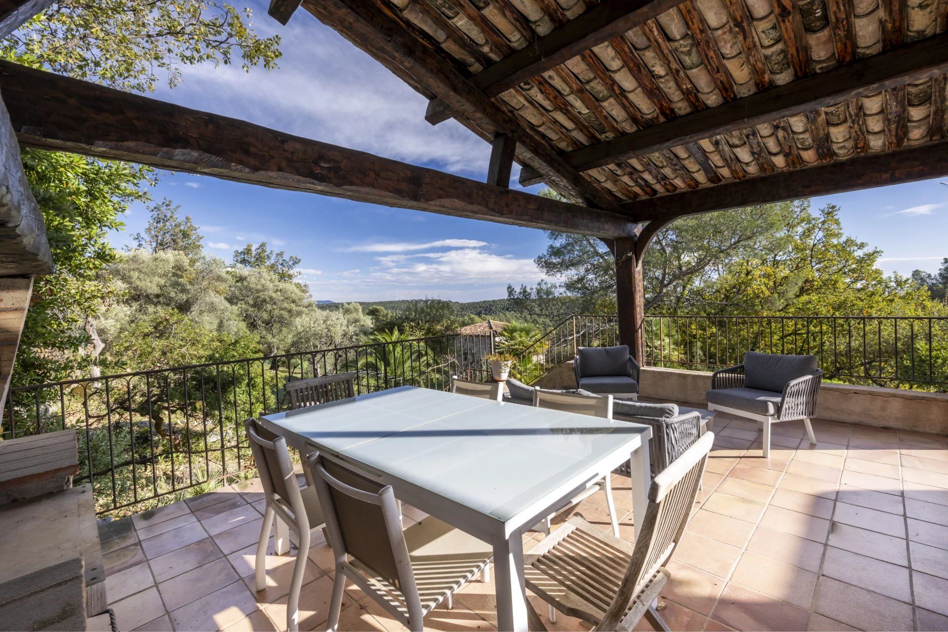 Sale Villa Tourrettes-sur-Loup 5 Rooms 134 m²