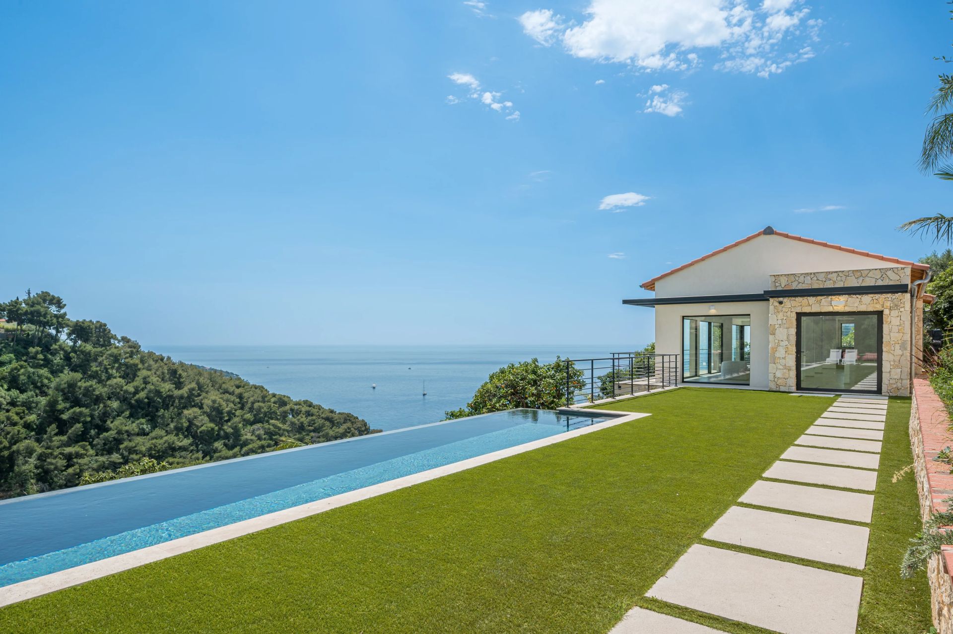 villa 5 Rooms for sale on Roquebrune-Cap-Martin (06190)