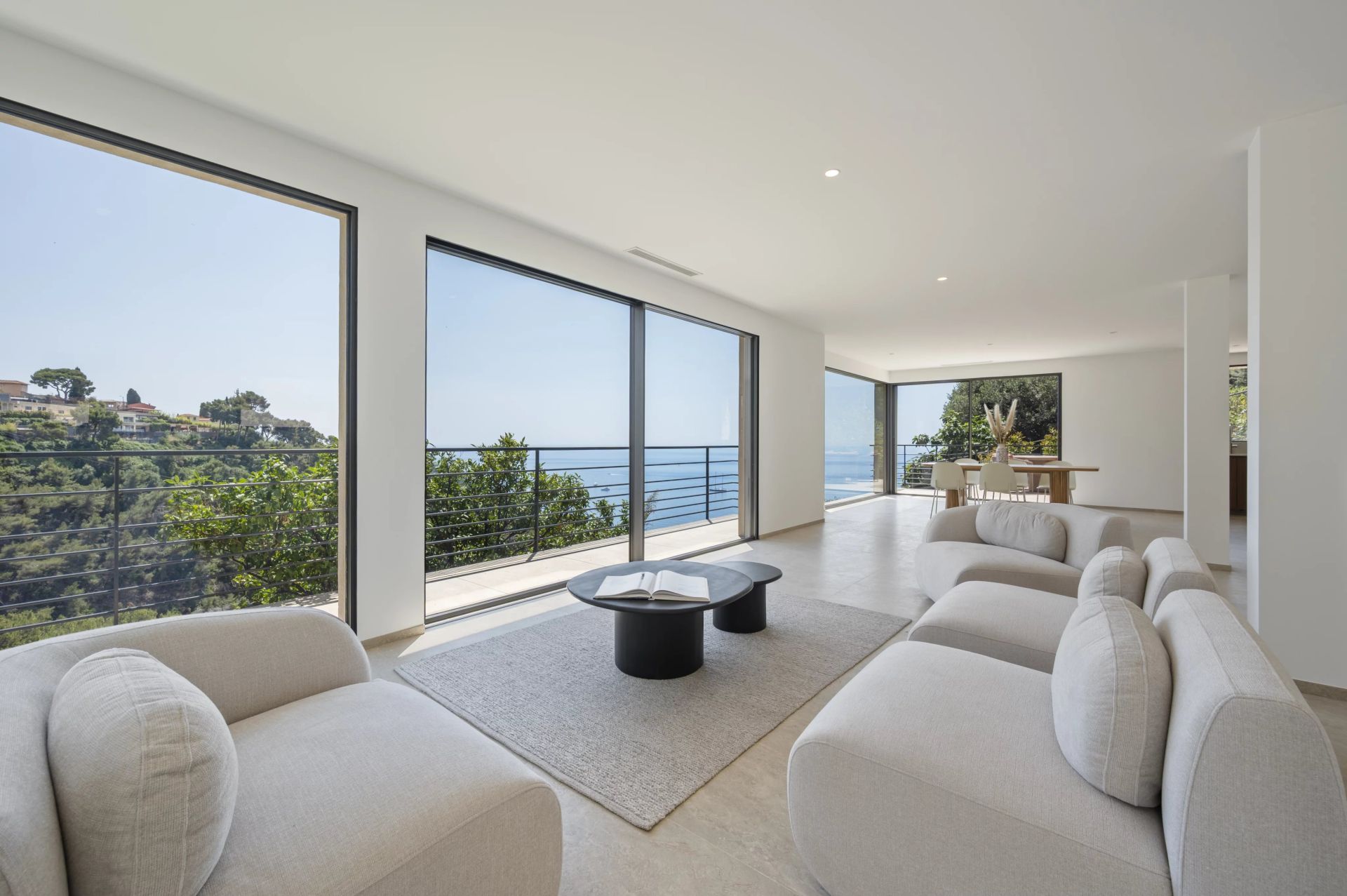 villa 5 Rooms for sale on Roquebrune-Cap-Martin (06190)