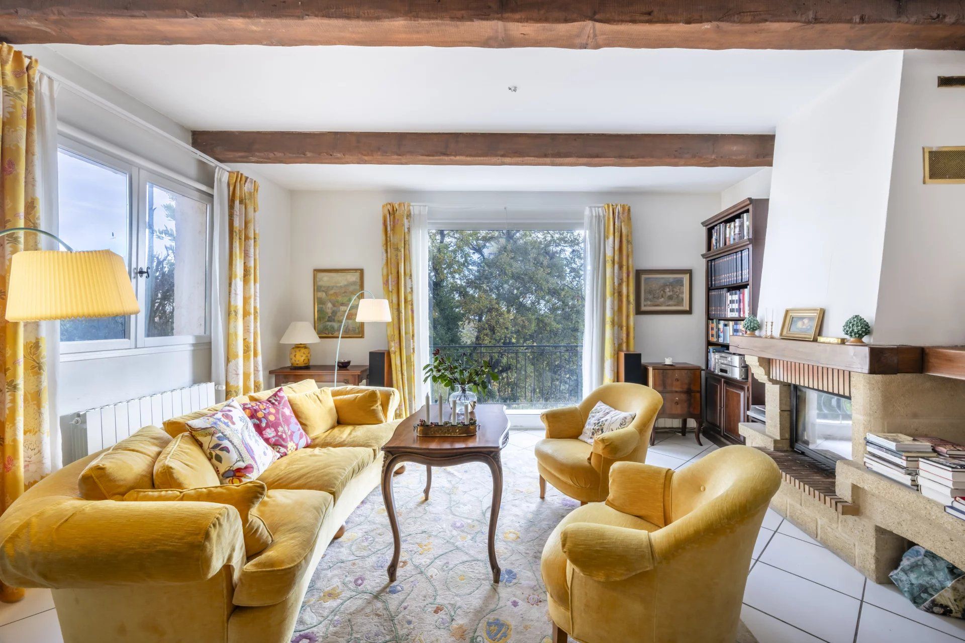 villa 8 Rooms for sale on La Colle-sur-Loup (06480)