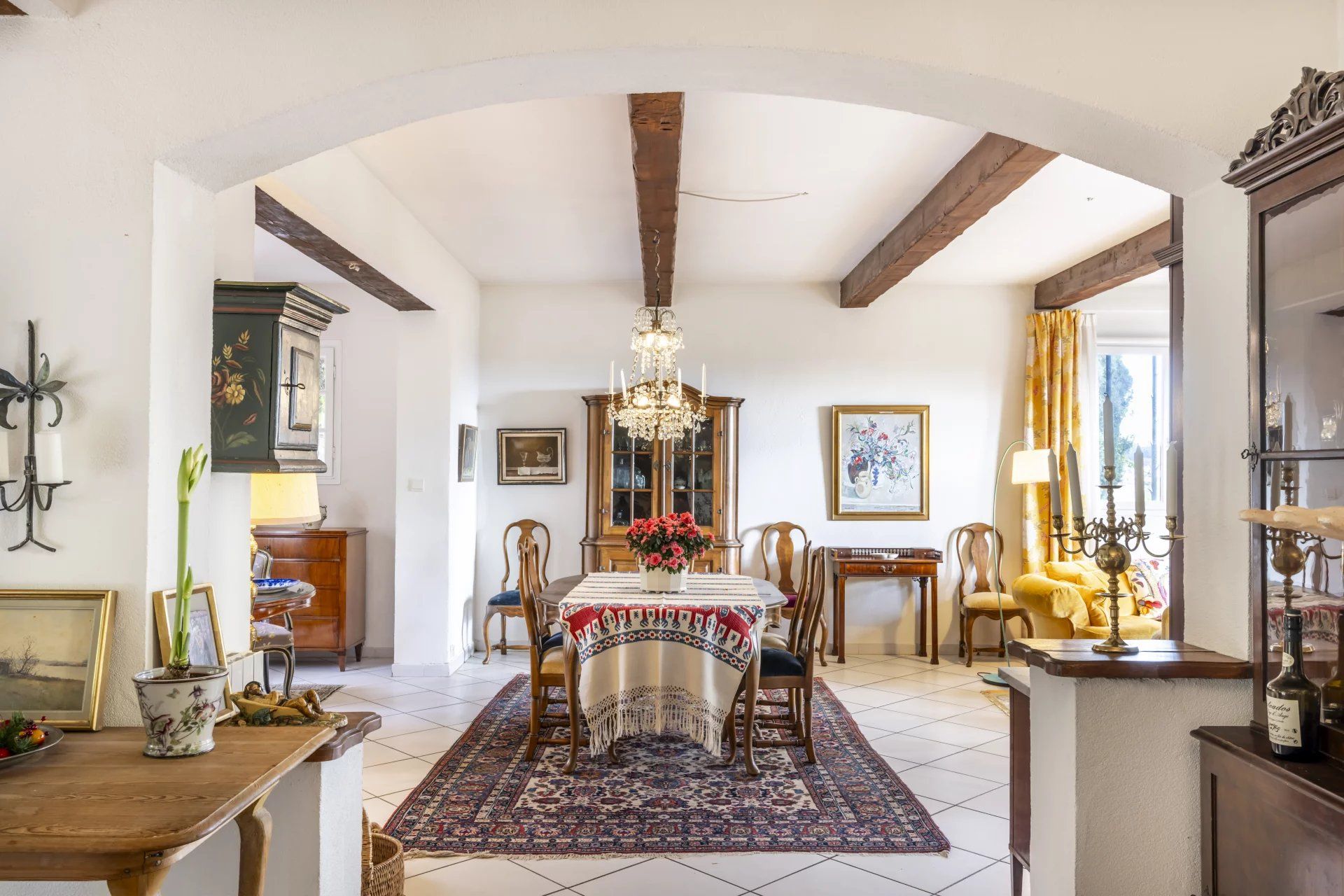 villa 8 Rooms for sale on La Colle-sur-Loup (06480)