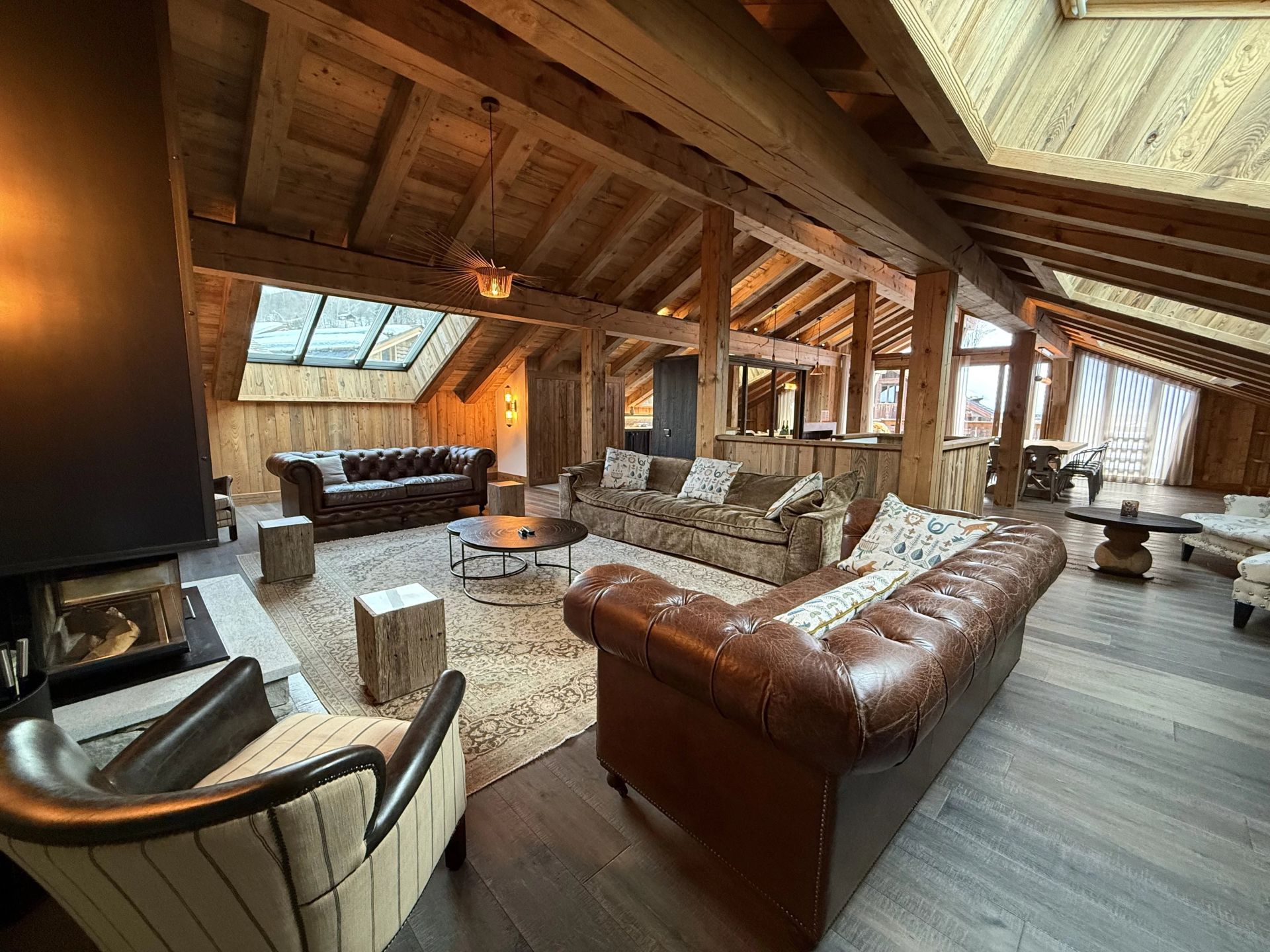 chalet 7 Rooms for sale on Méribel (73550)