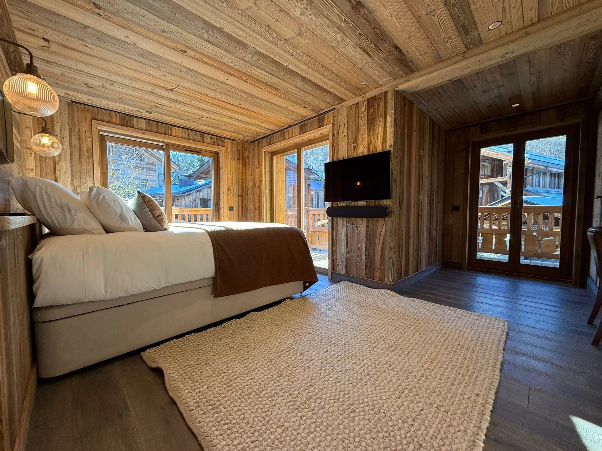 chalet 7 Rooms for sale on Méribel (73550)