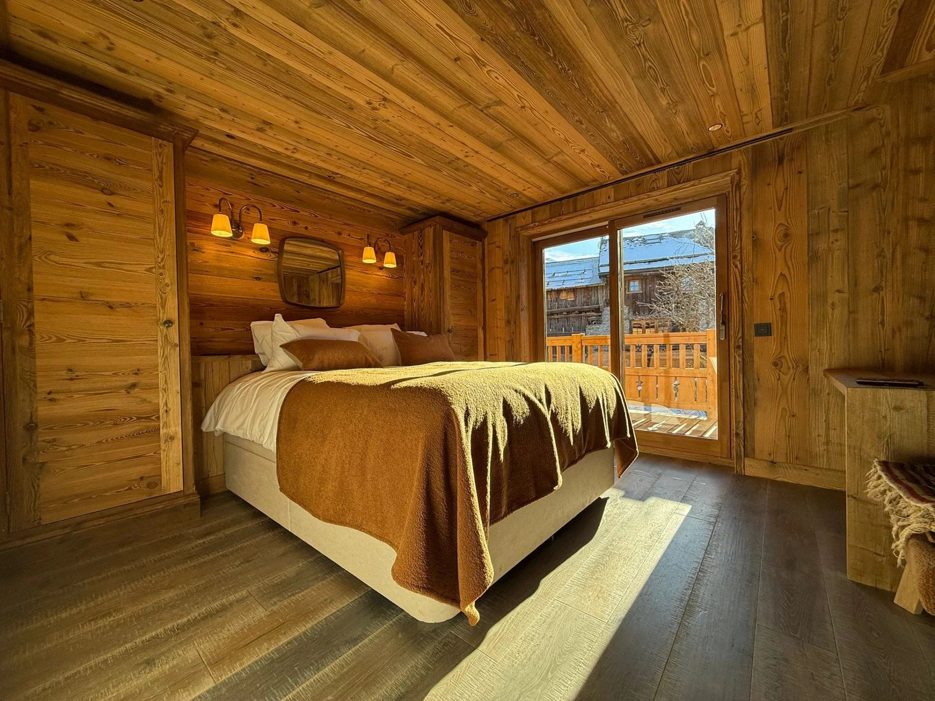 chalet 7 Rooms for sale on Méribel (73550)