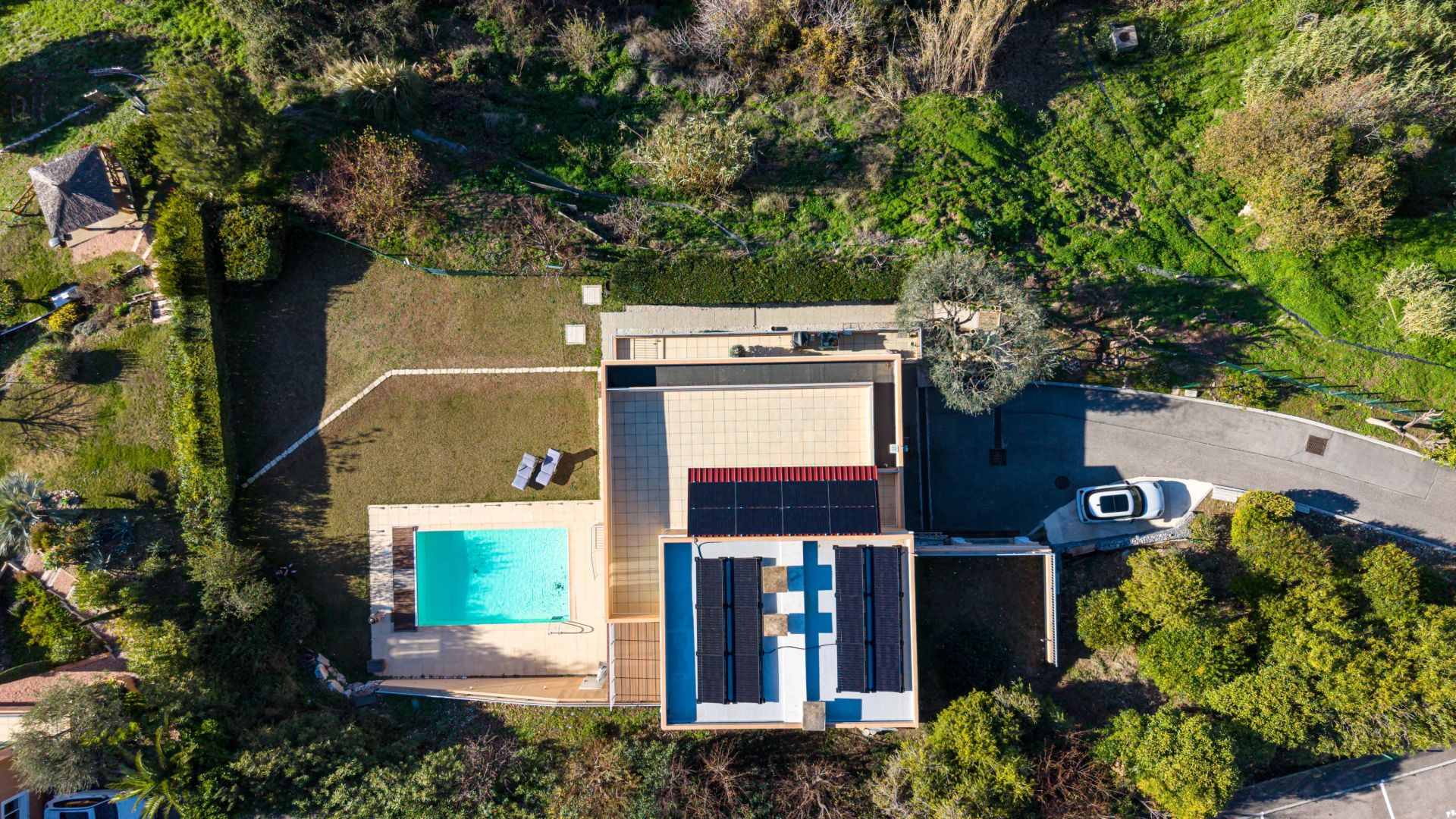 villa 5 Rooms for sale on Nice (06000)