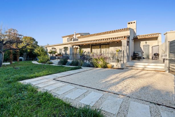 Sale Villa Valbonne 9&nbsp;Rooms 313.21&nbsp;m²