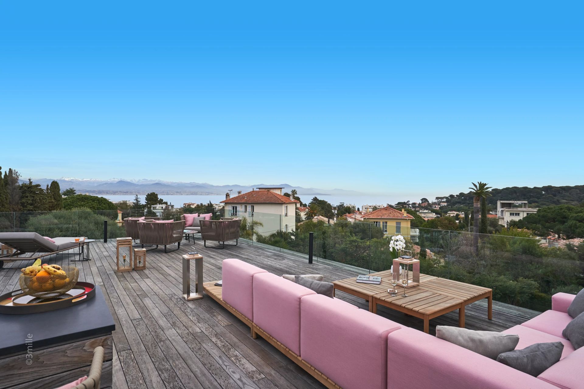 villa 7 Pièces en location saisonnière sur Antibes (06160)