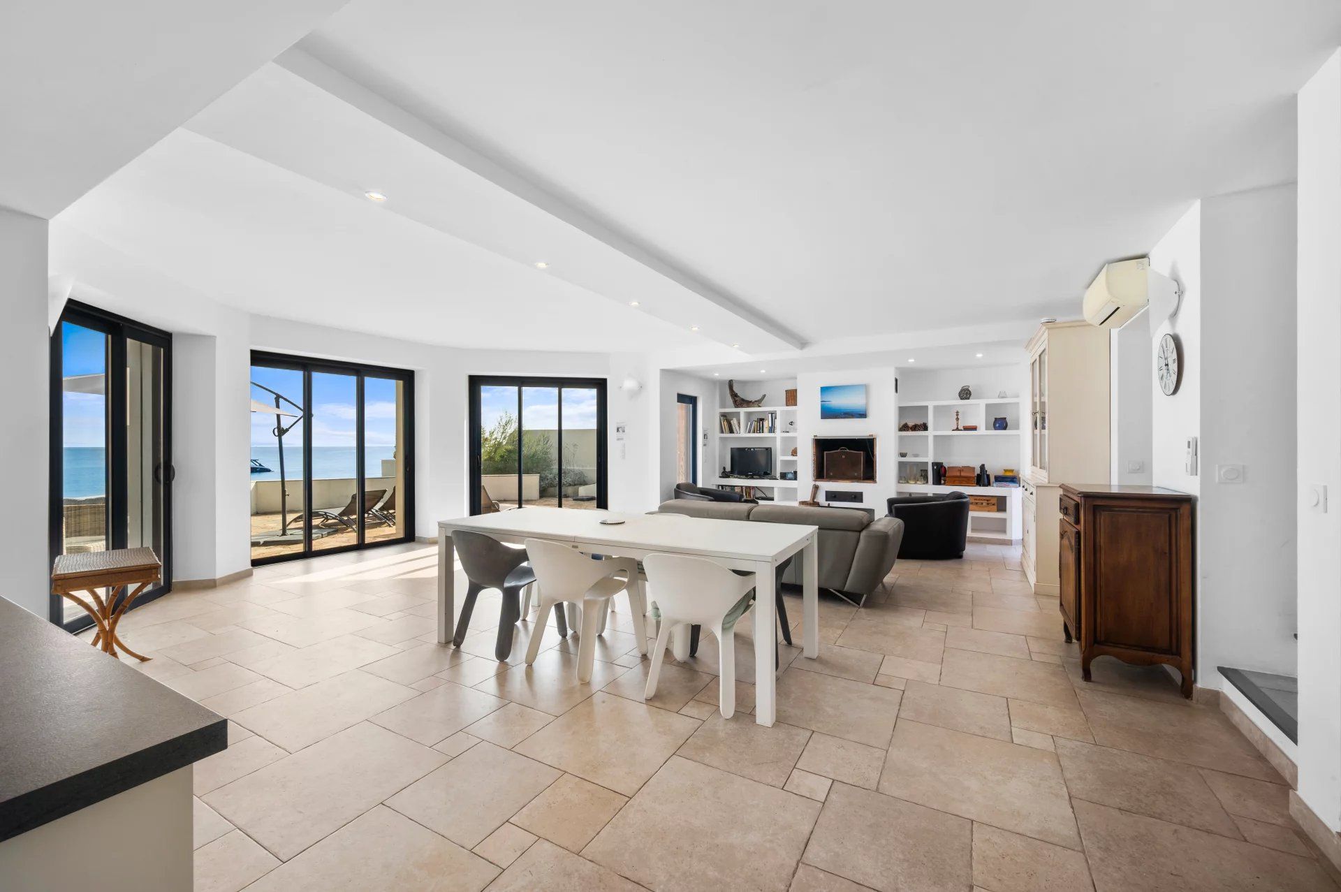 villa 5 Rooms for sale on Sainte-Maxime (83120)