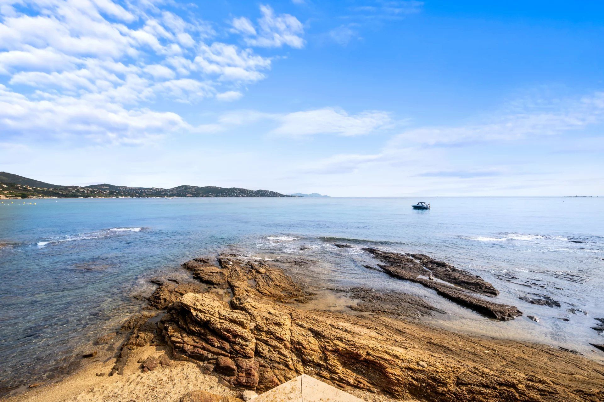 villa 5 Rooms for sale on Sainte-Maxime (83120)