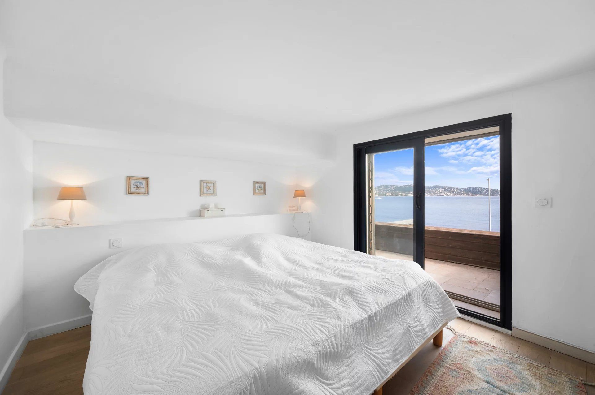 villa 5 Rooms for sale on Sainte-Maxime (83120)