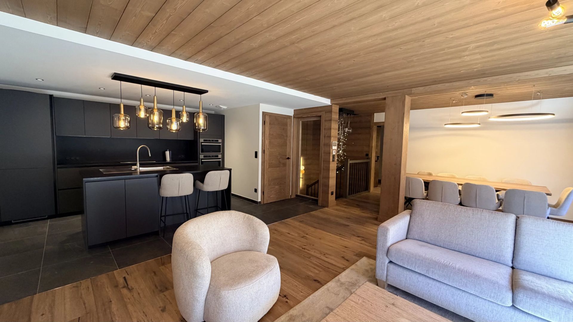 apartment 5 Rooms for sale on Méribel (73550)