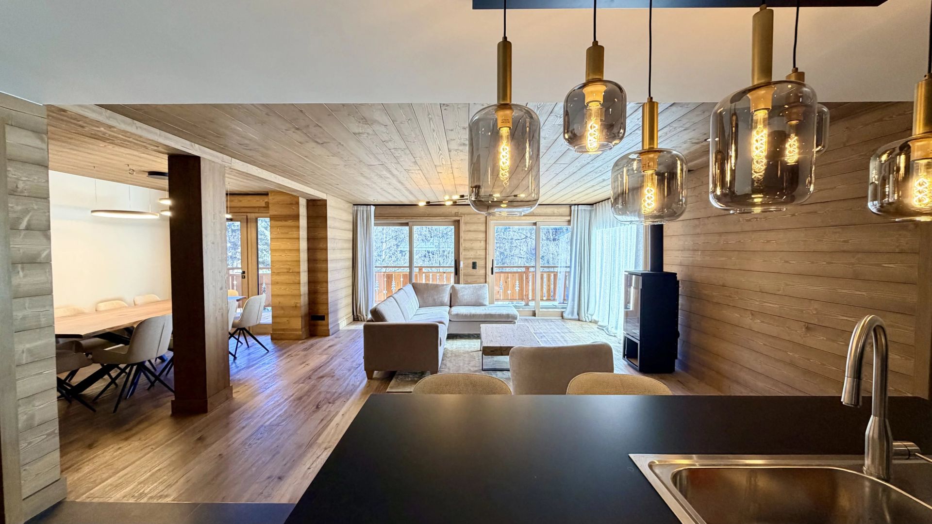 apartment 5 Rooms for sale on Méribel (73550)