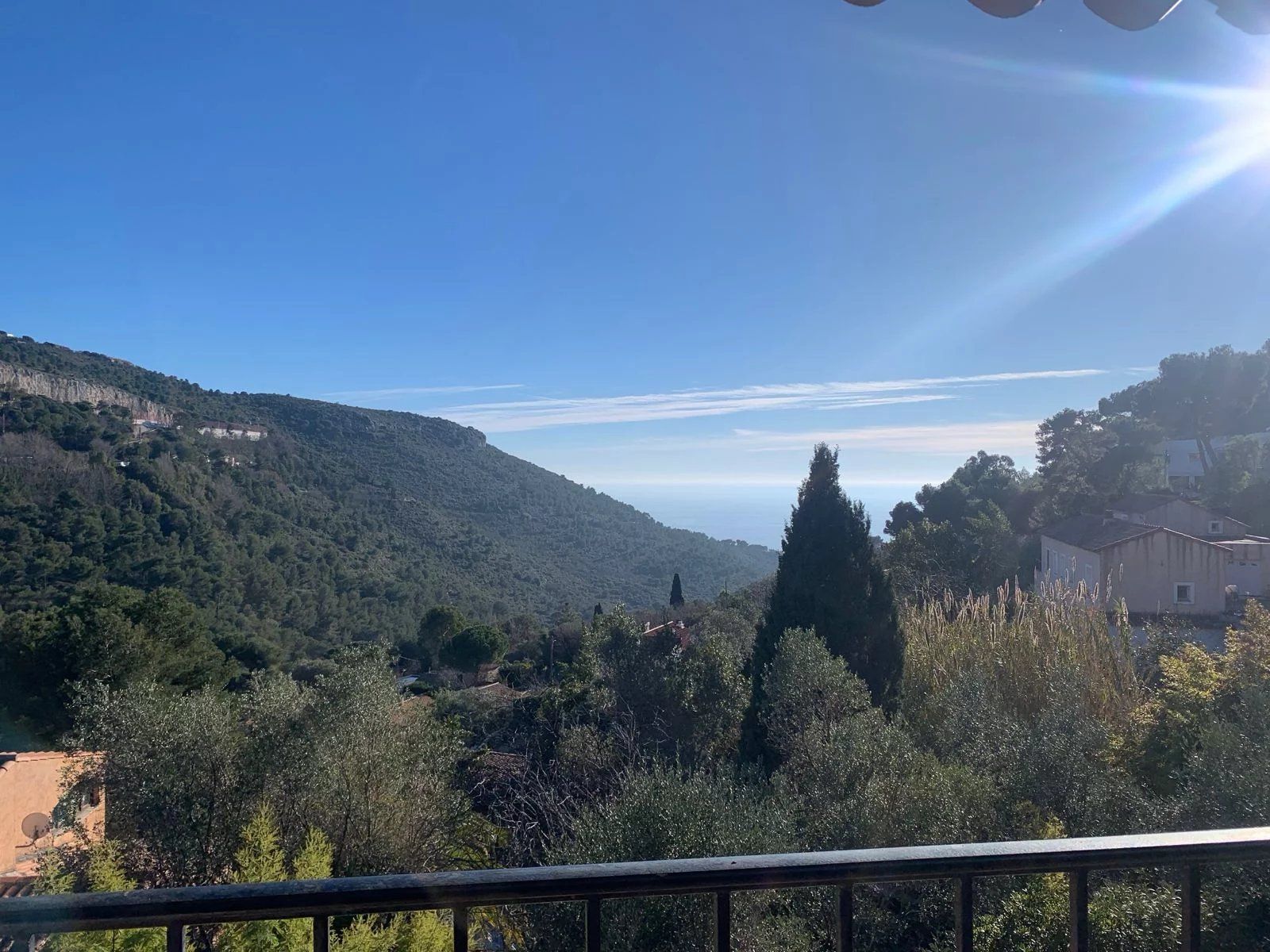 villa 8 Rooms for sale on La Turbie (06320)