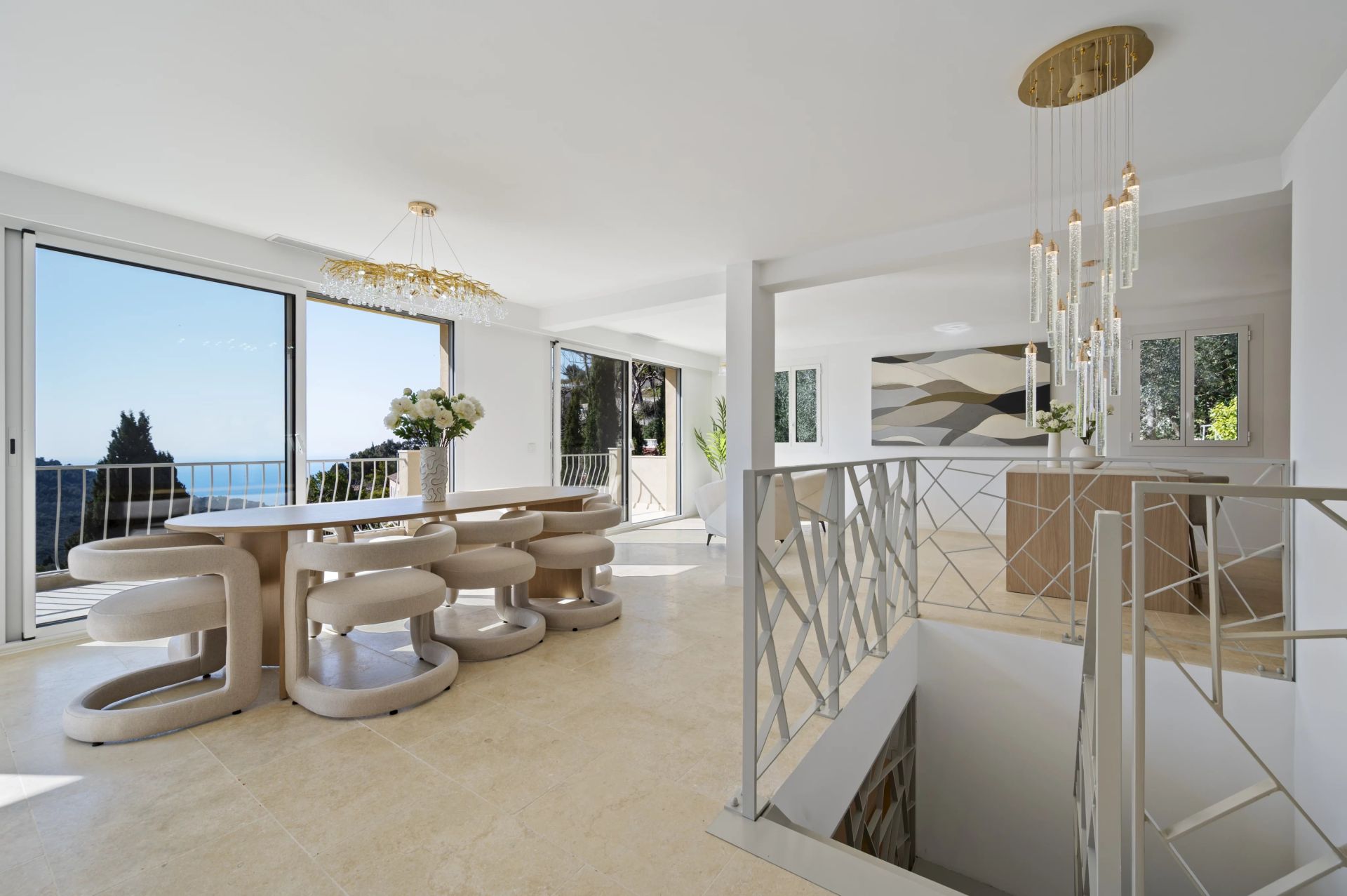 villa 8 Rooms for sale on La Turbie (06320)