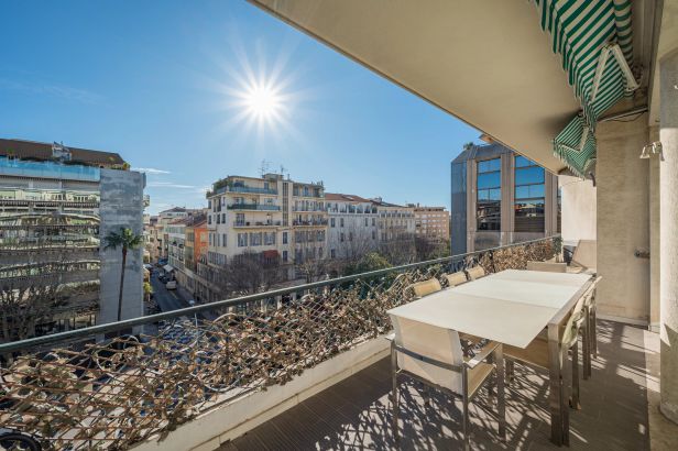 Sale Apartment Nice 3&nbsp;Rooms 68.01&nbsp;m²