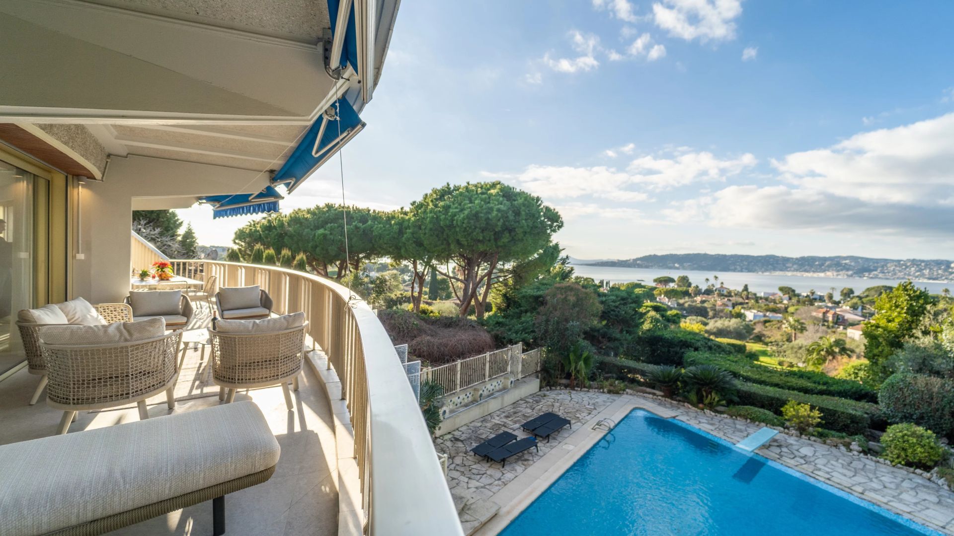 apartment 5 Rooms for seasonal rent on Antibes (06160)