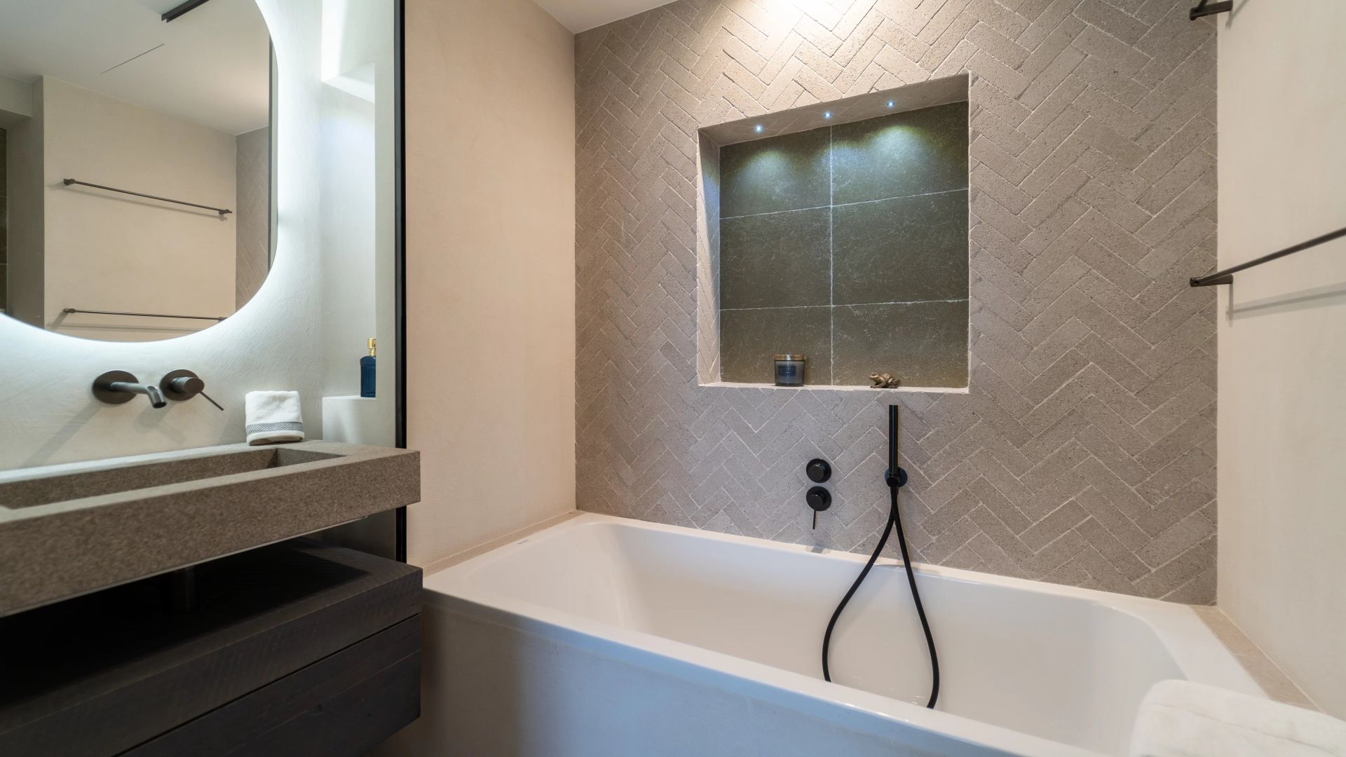 apartment 5 Rooms for seasonal rent on Antibes (06160)