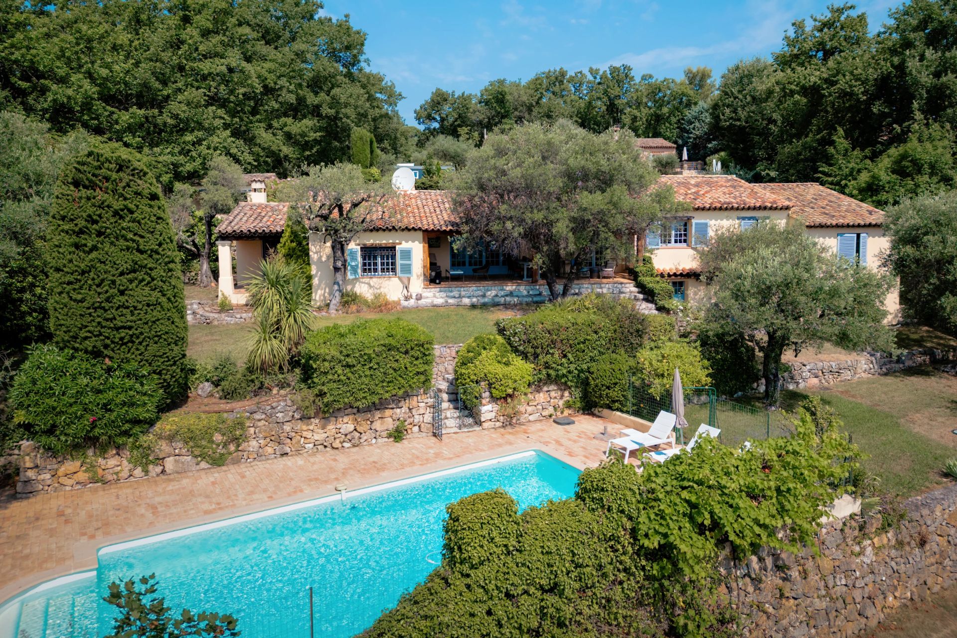 Vente Villa Le Rouret 9&nbsp;Pièces 186.24&nbsp;m²