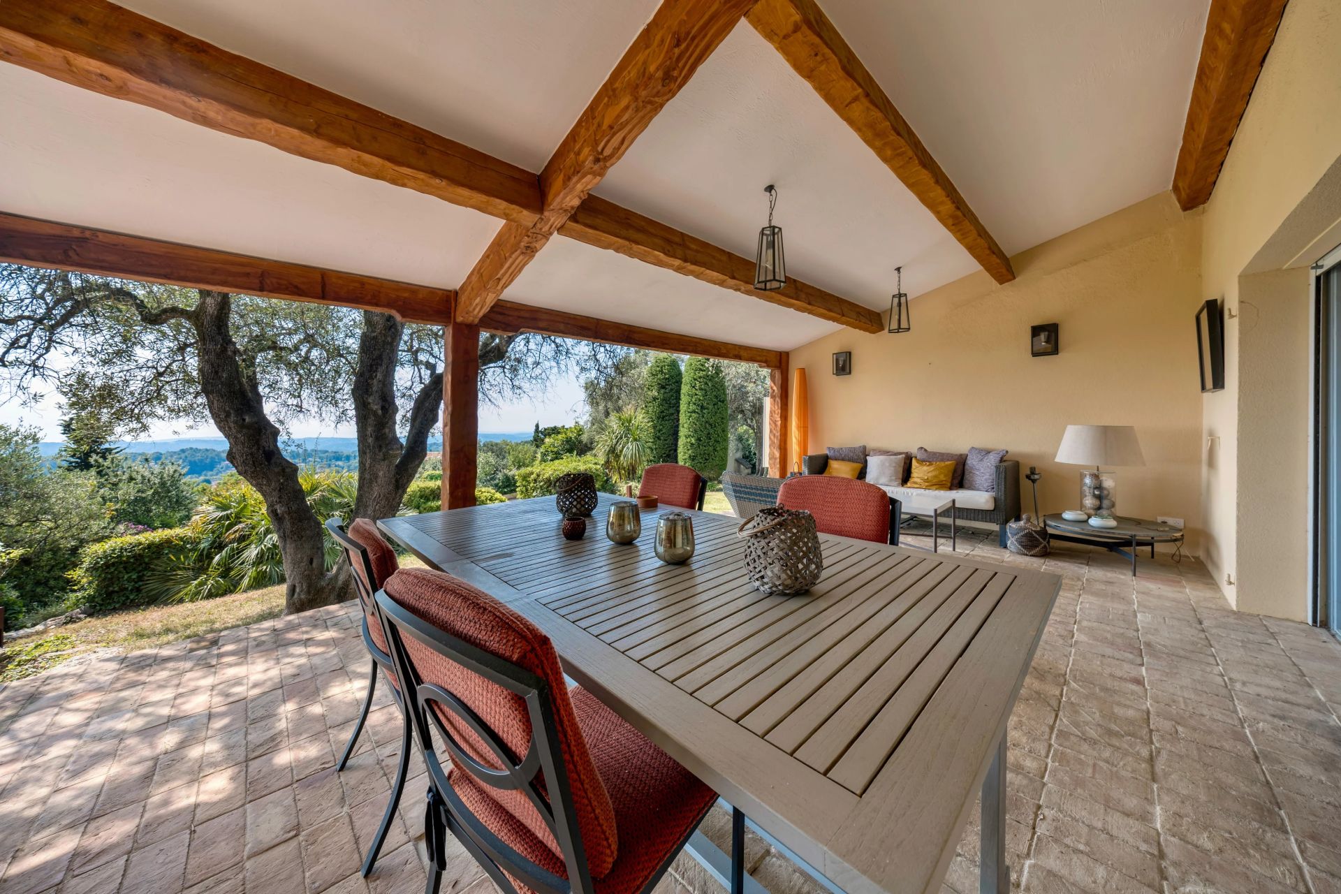 Sale Villa Le Rouret 9&nbsp;Rooms 186.24&nbsp;m²