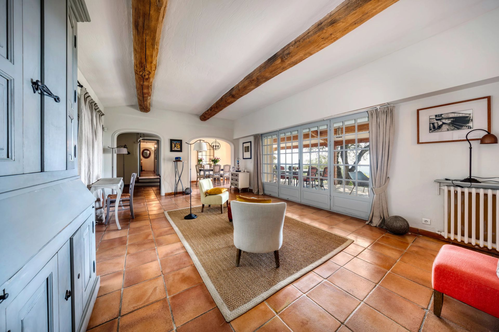 villa 9 Rooms for sale on Le Rouret (06650)