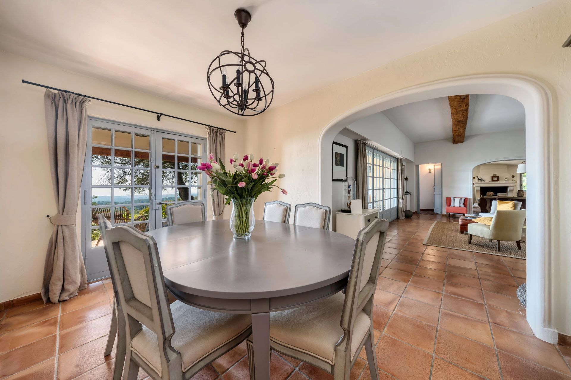 villa 9 Rooms for sale on Le Rouret (06650)