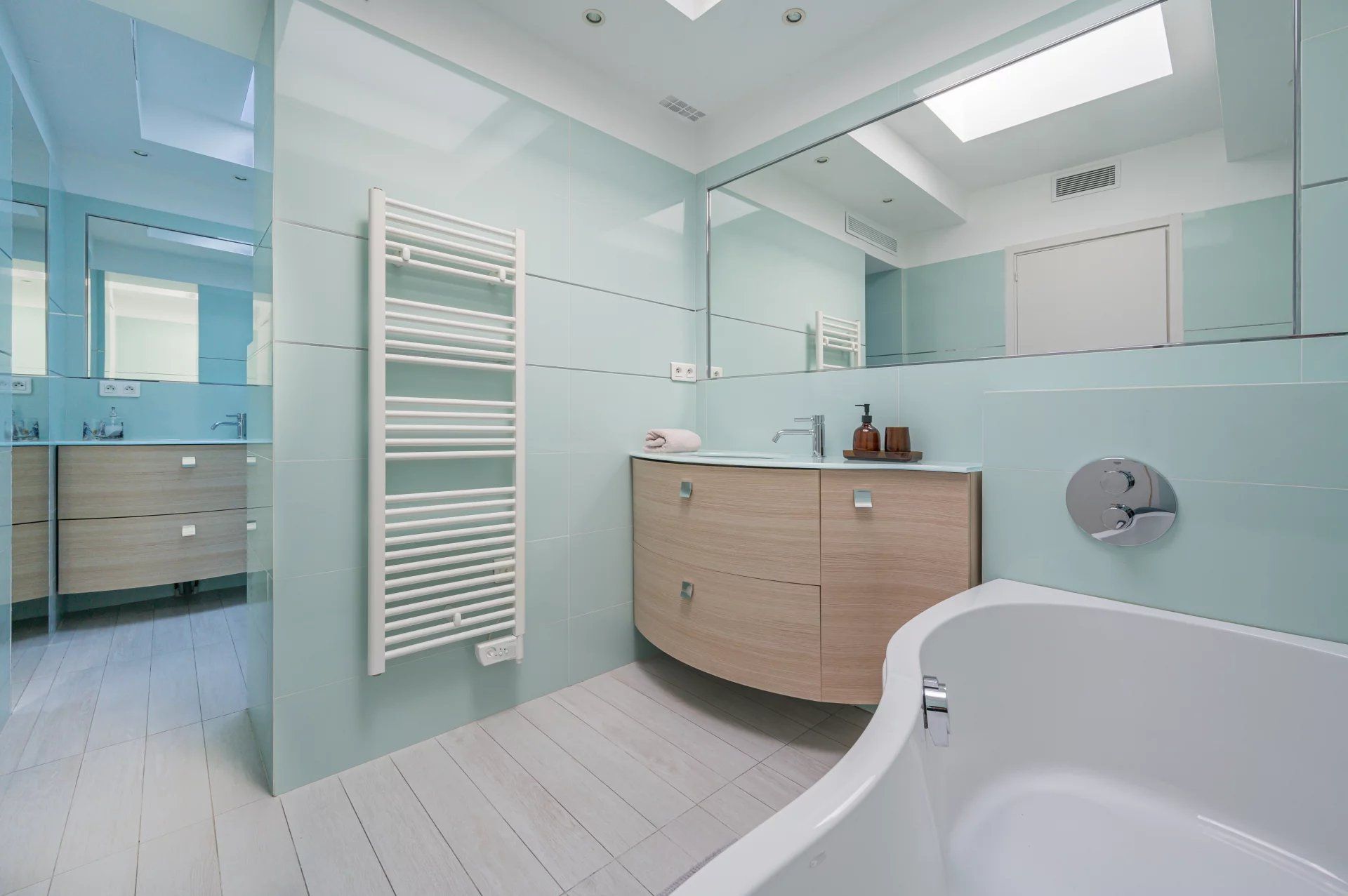 apartment 5 Rooms for seasonal rent on Nice (06300)