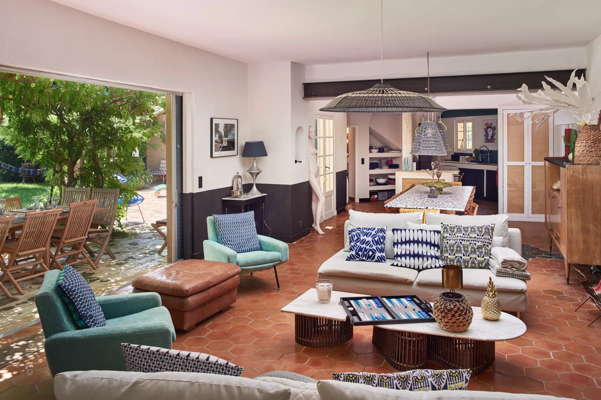 villa 7 Rooms for seasonal rent on Saint-Tropez (83990)