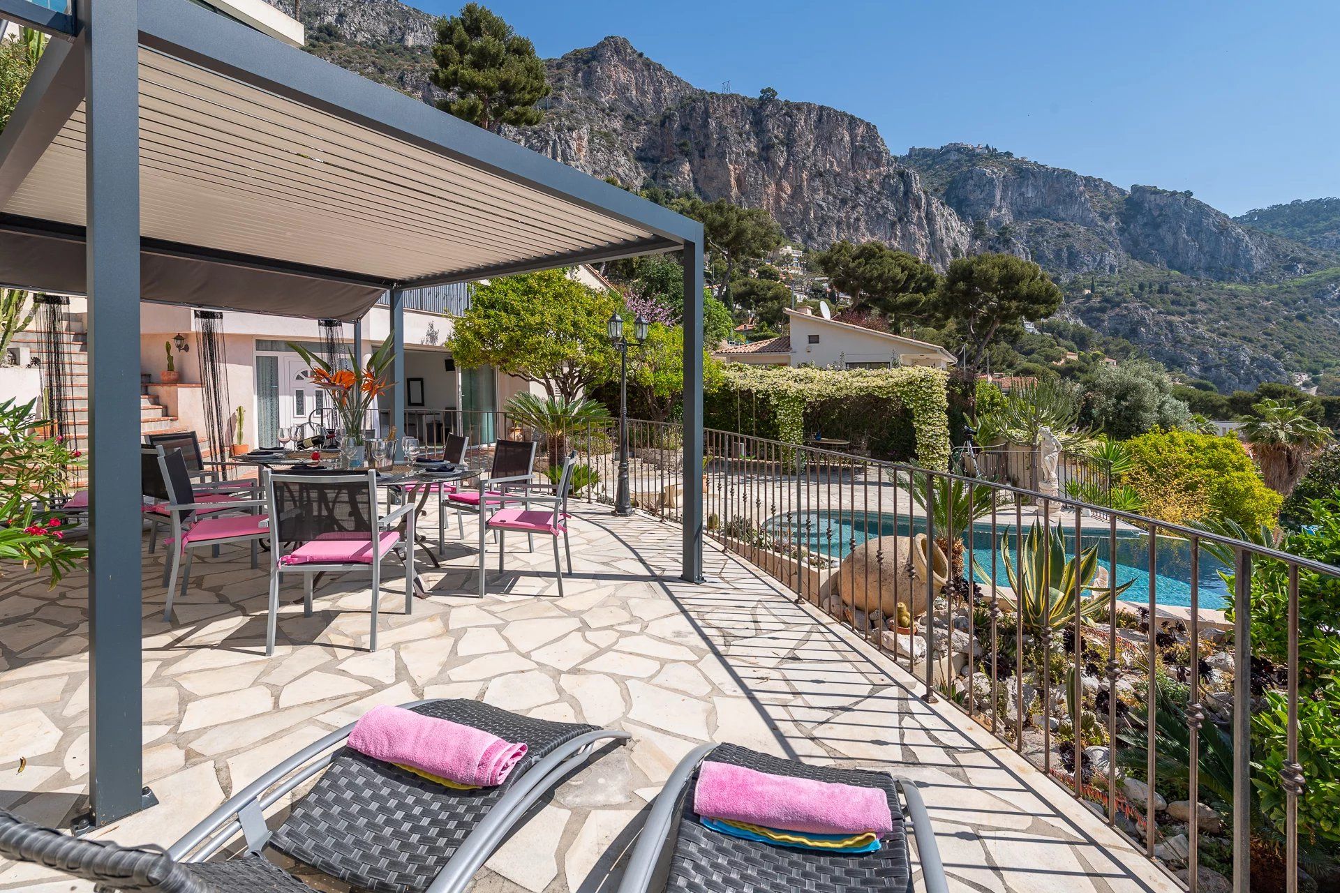 Location saisonnière Villa Èze 5&nbsp;Pièces 170&nbsp;m²