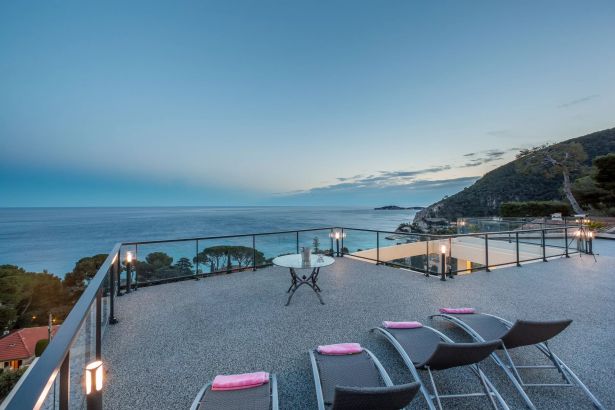 Rental Villa Èze 6&nbsp;Rooms 365&nbsp;m²