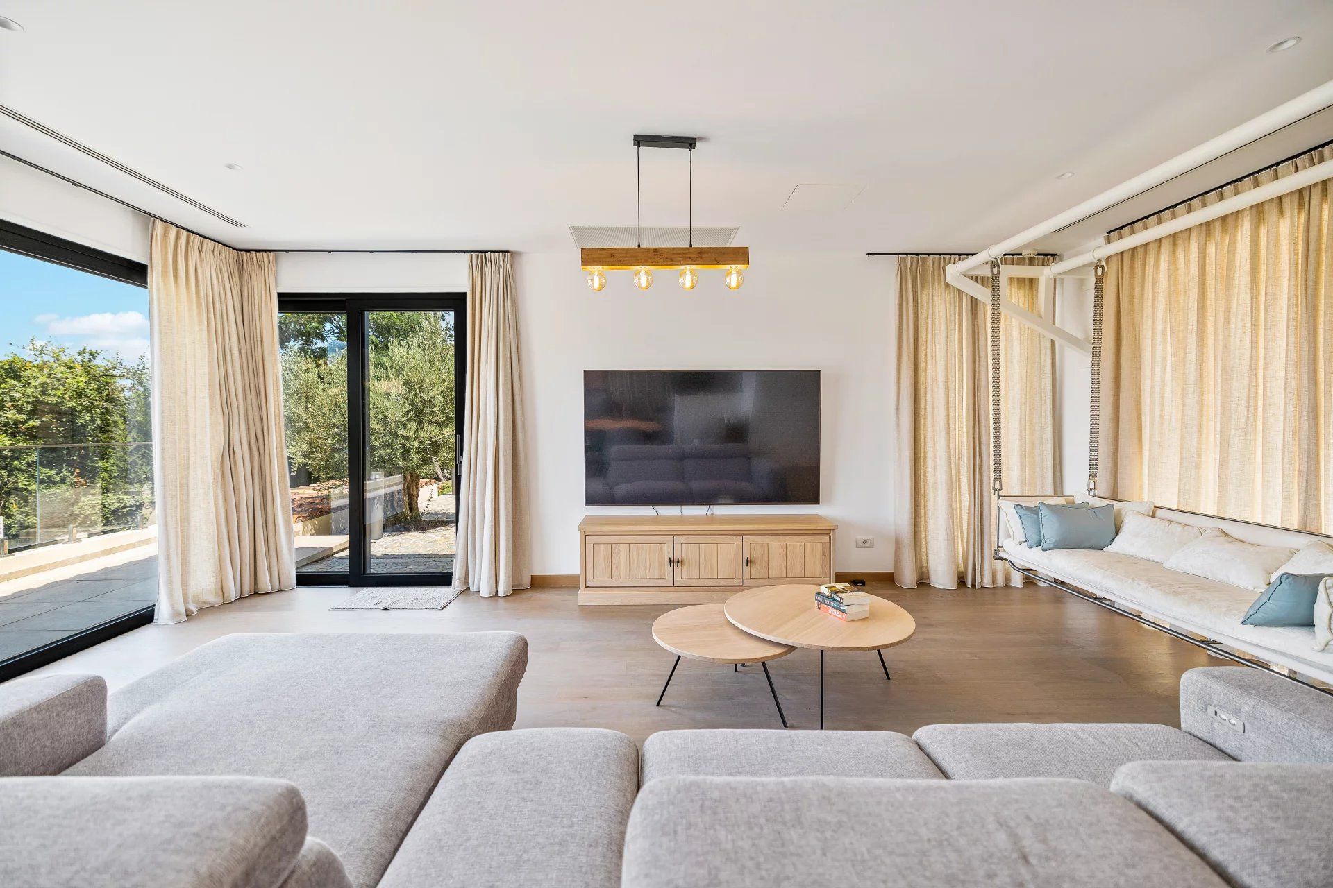 villa 6 Pièces en location saisonnière sur Gassin (83580)