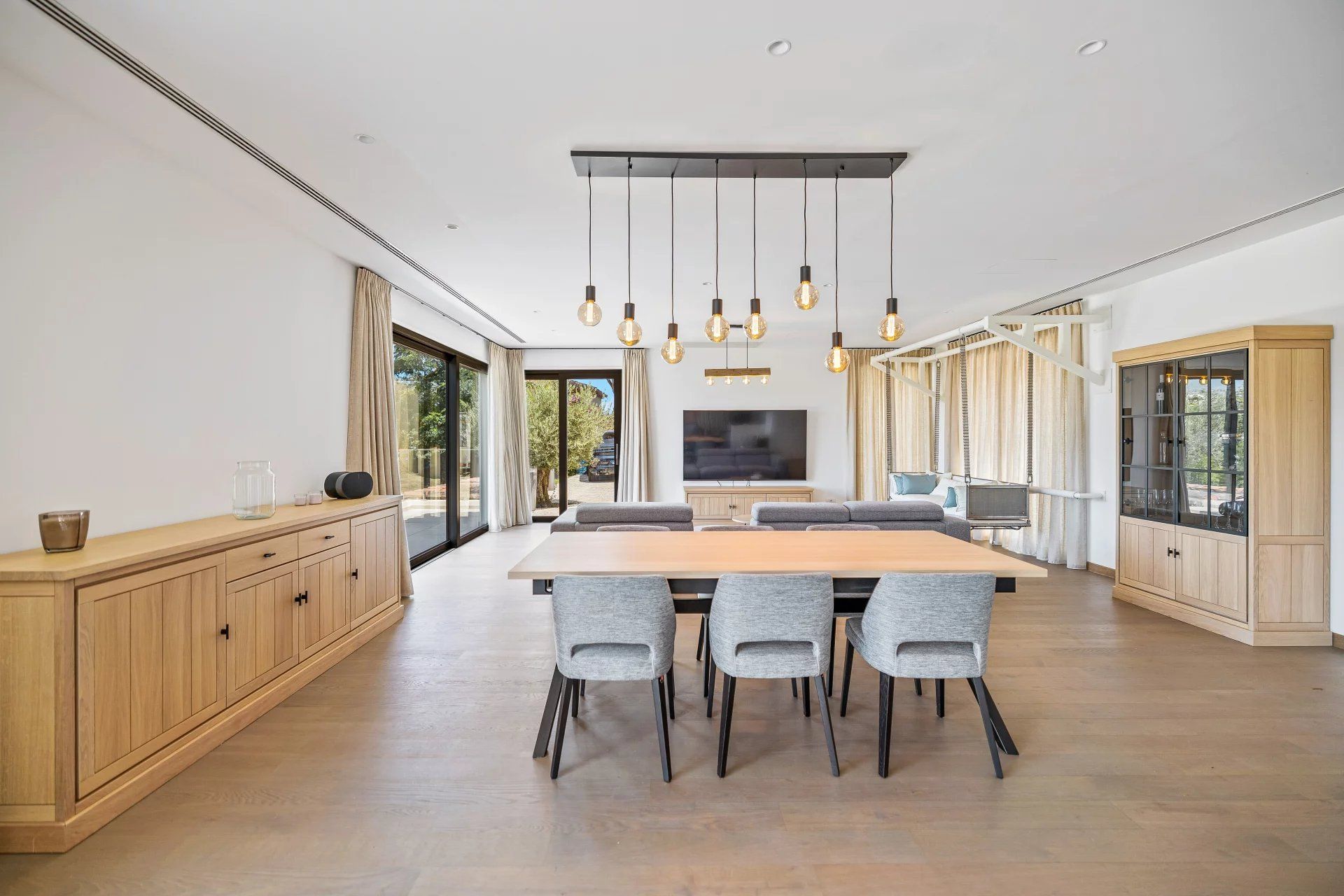 villa 6 Pièces en location saisonnière sur Gassin (83580)