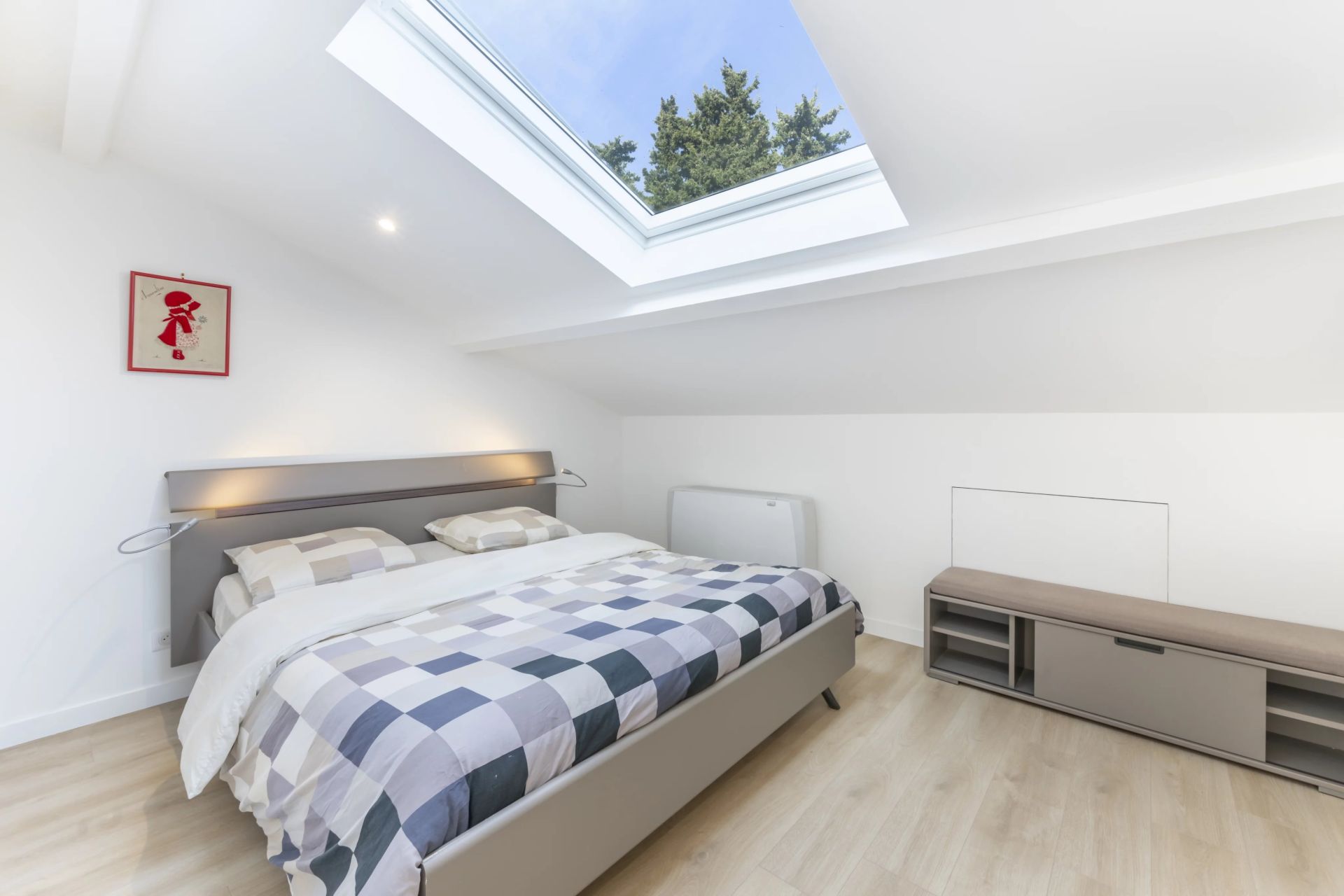 villa 6 Rooms for sale on Châteauneuf-Grasse (06740)