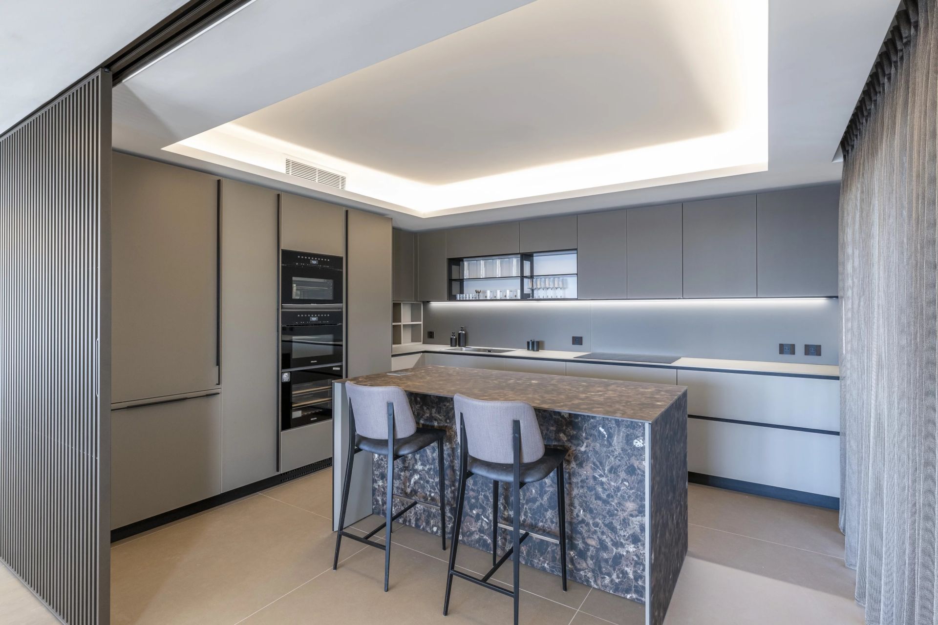 building for sale on Cap-d'Ail (06320)