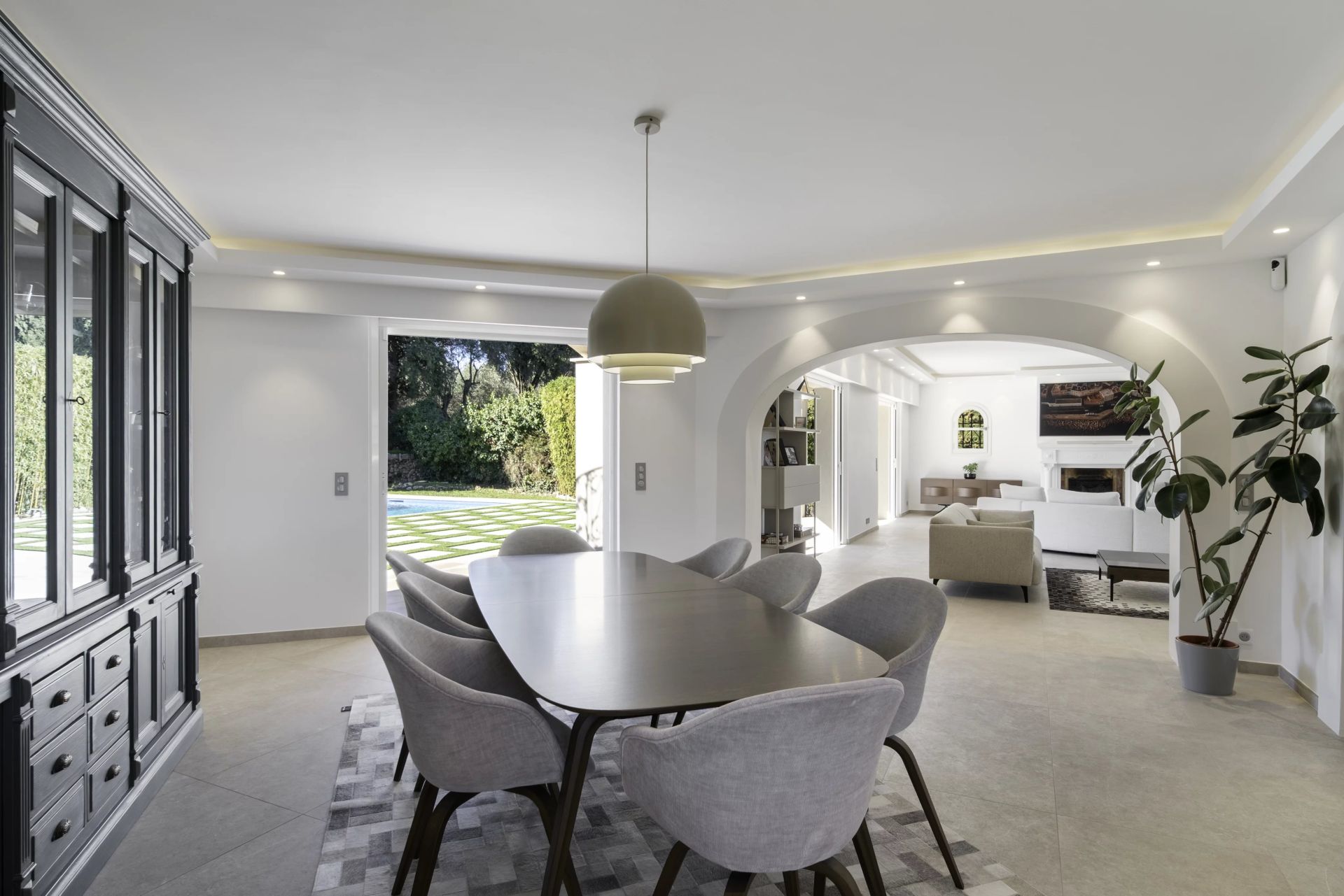 villa 9 Rooms for sale on Valbonne (06560)