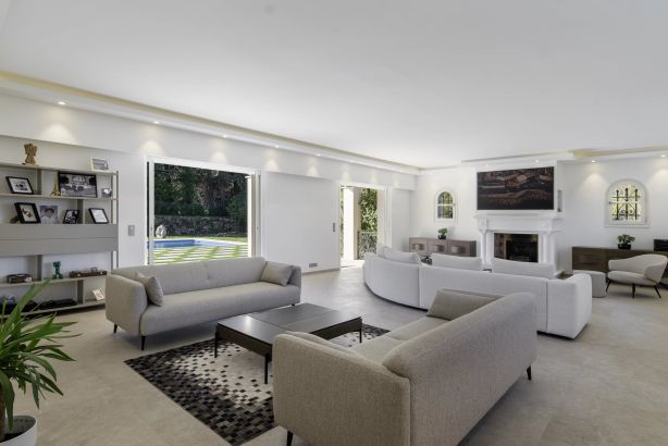 Sale Villa Valbonne 9&nbsp;Rooms 441&nbsp;m²