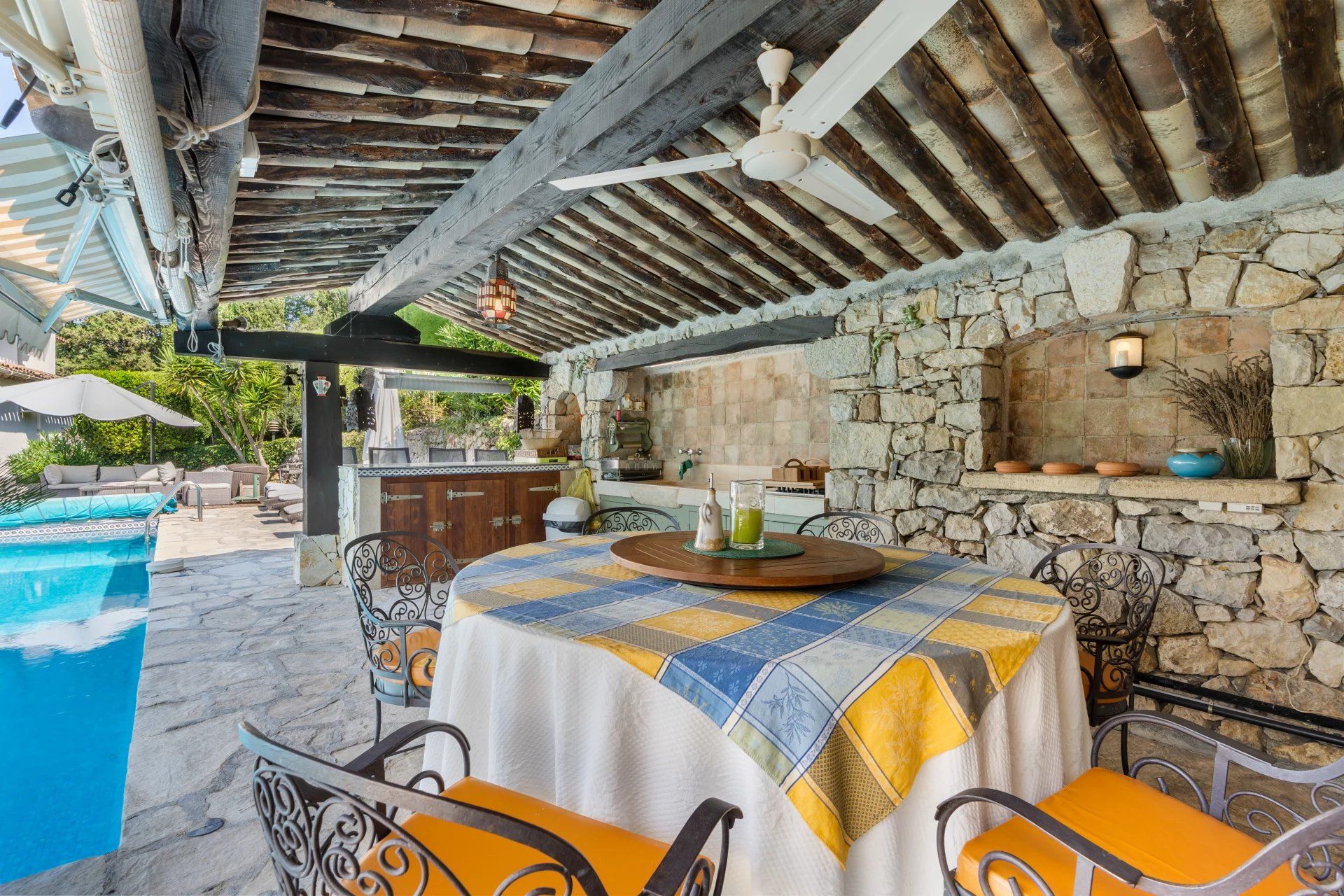 Sale Villa Mougins 6&nbsp;Rooms 243.68&nbsp;m²