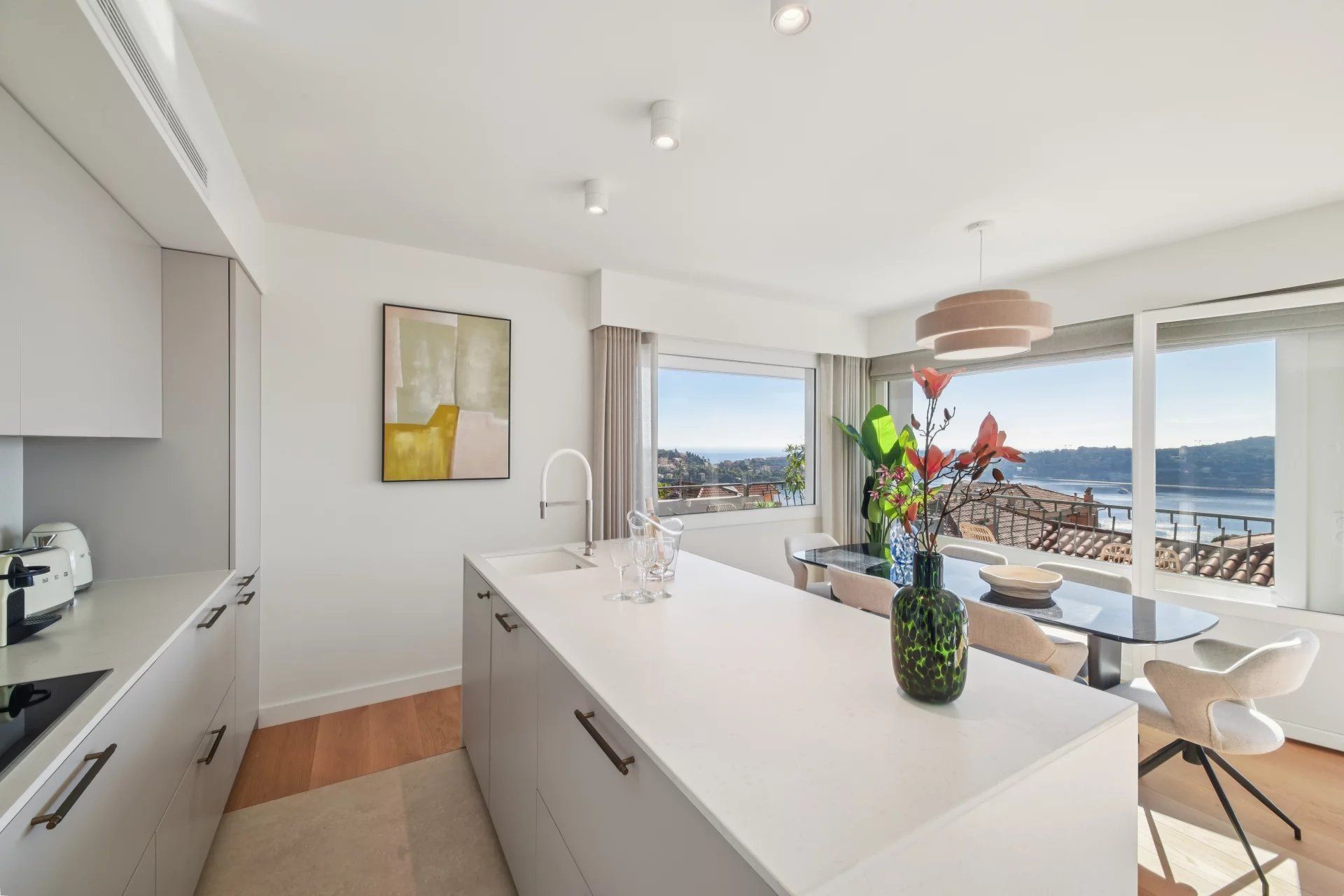 apartment 4 Rooms for sale on Villefranche-sur-Mer (06230)