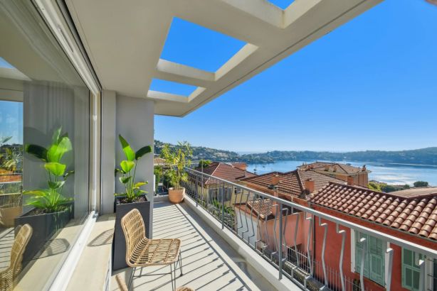 Sale Apartment Villefranche-sur-Mer 4&nbsp;Rooms 99&nbsp;m²